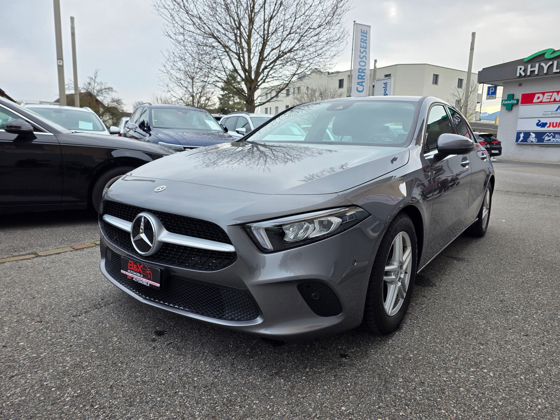 MERCEDES-BENZ A 180 Style 7G-DCT-image-1