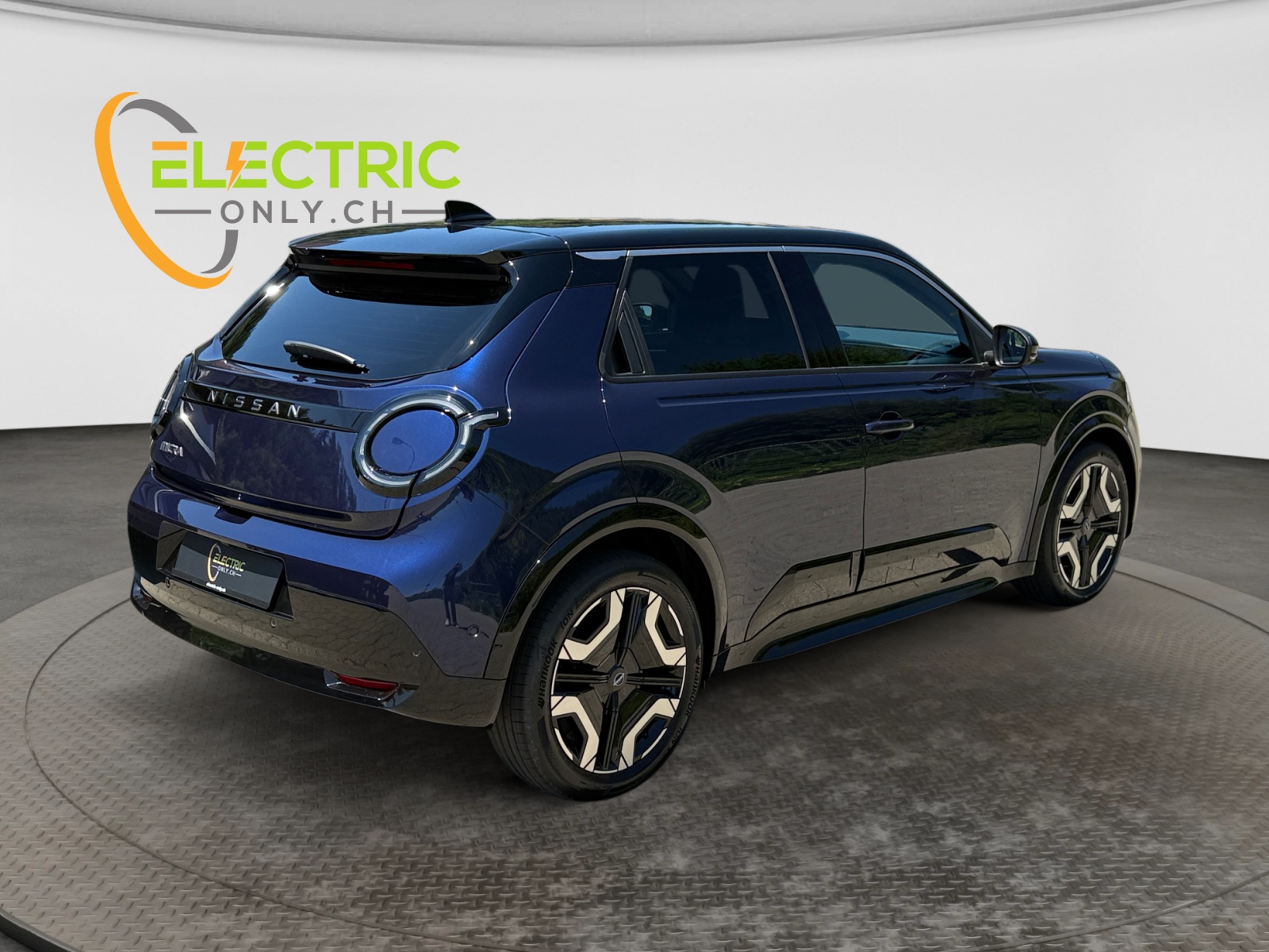 NISSAN Micra 52kWh Evolve, blau mit schwarzem Dach-image-4