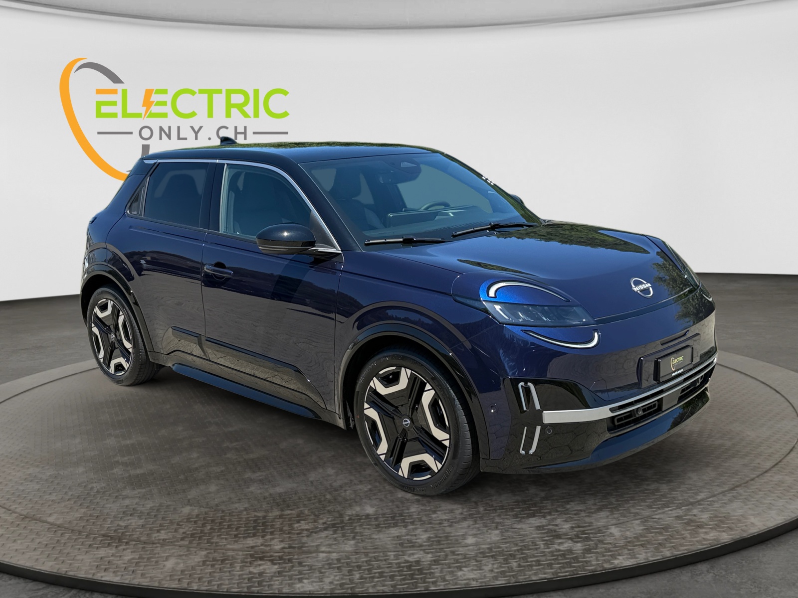 NISSAN Micra 52kWh Evolve, blau mit schwarzem Dach-image-6