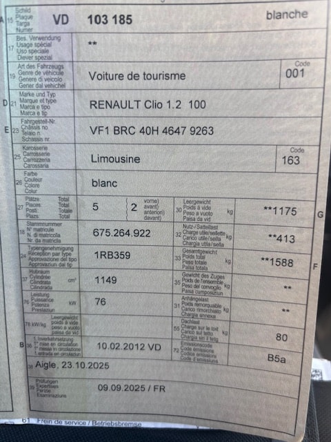 RENAULT Clio 1.2 16V Turbo Night&Day-image-9