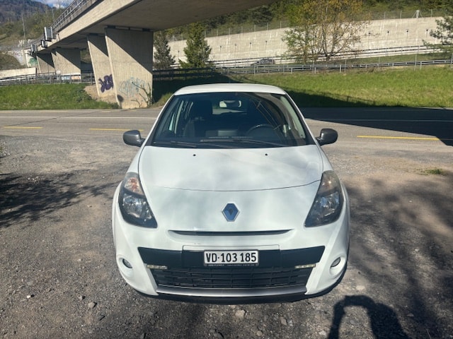 RENAULT Clio 1.2 16V Turbo Night&Day-image-0