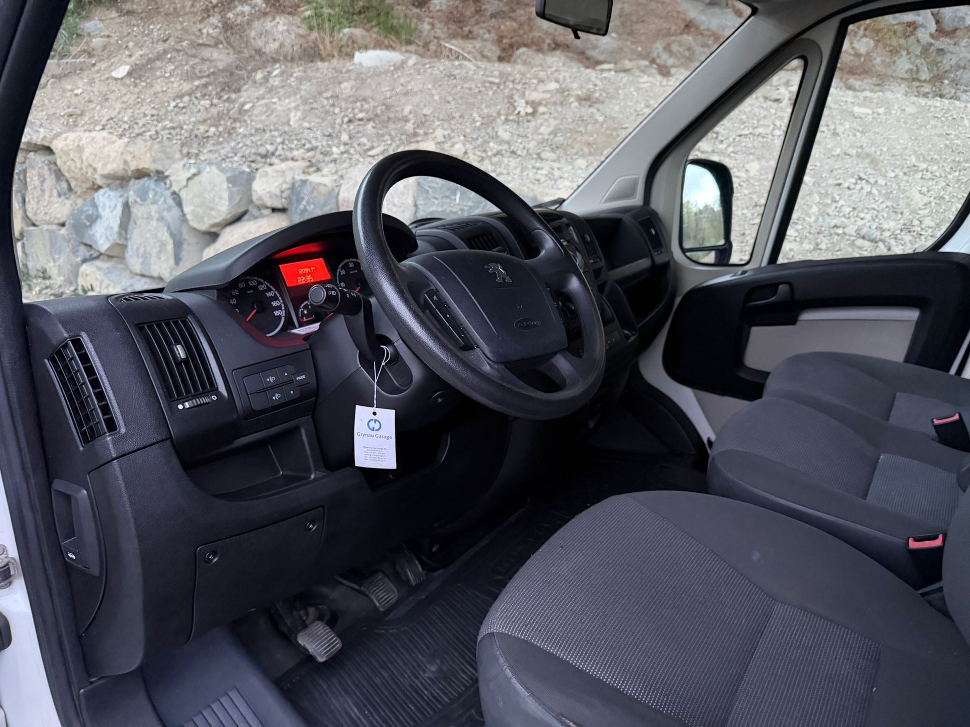 PEUGEOT Boxer 3.0 HDI 335 L4-image-6