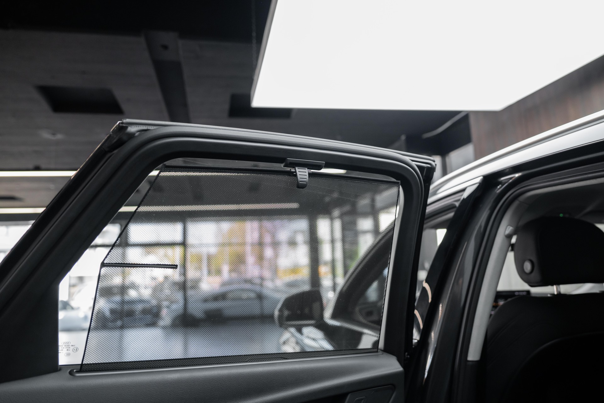AUDI Q5 55 TFSI e PHEV S line quattro S-tronic-image-7