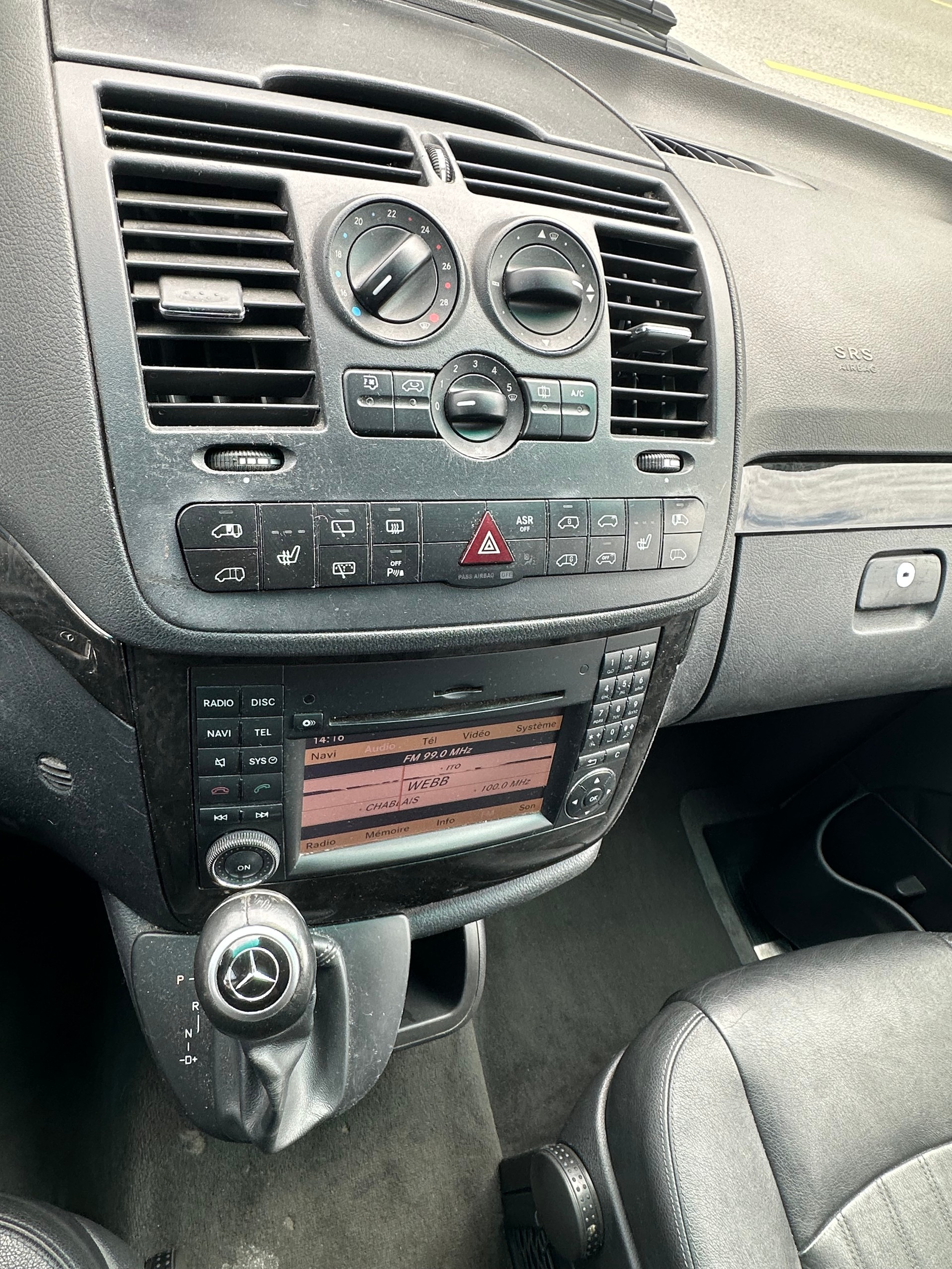 MERCEDES-BENZ Vito 111 CDI 4x4-image-9