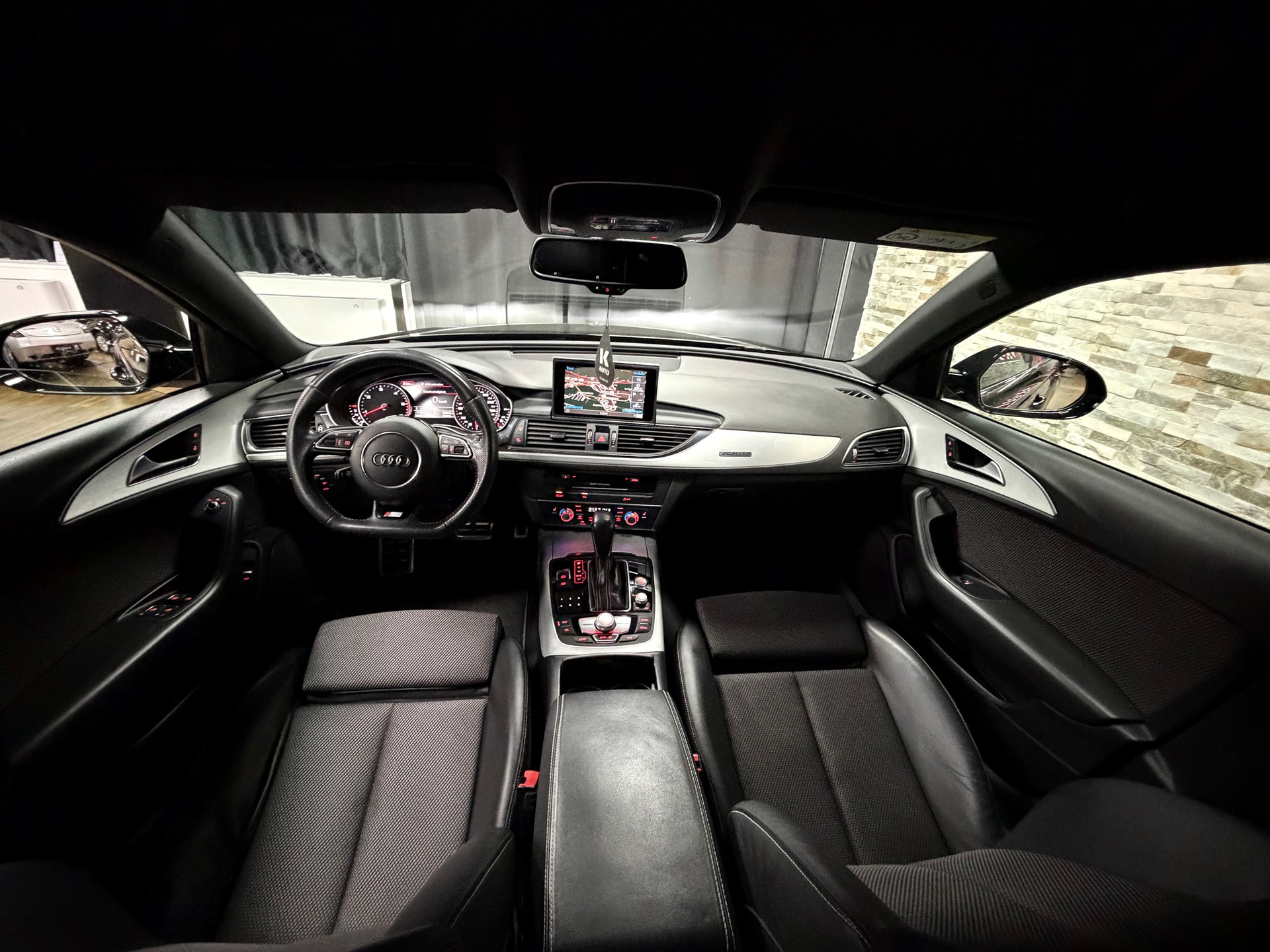 AUDI A6 Avant 3.0 TDI V6 quattro S-tronic-image-27