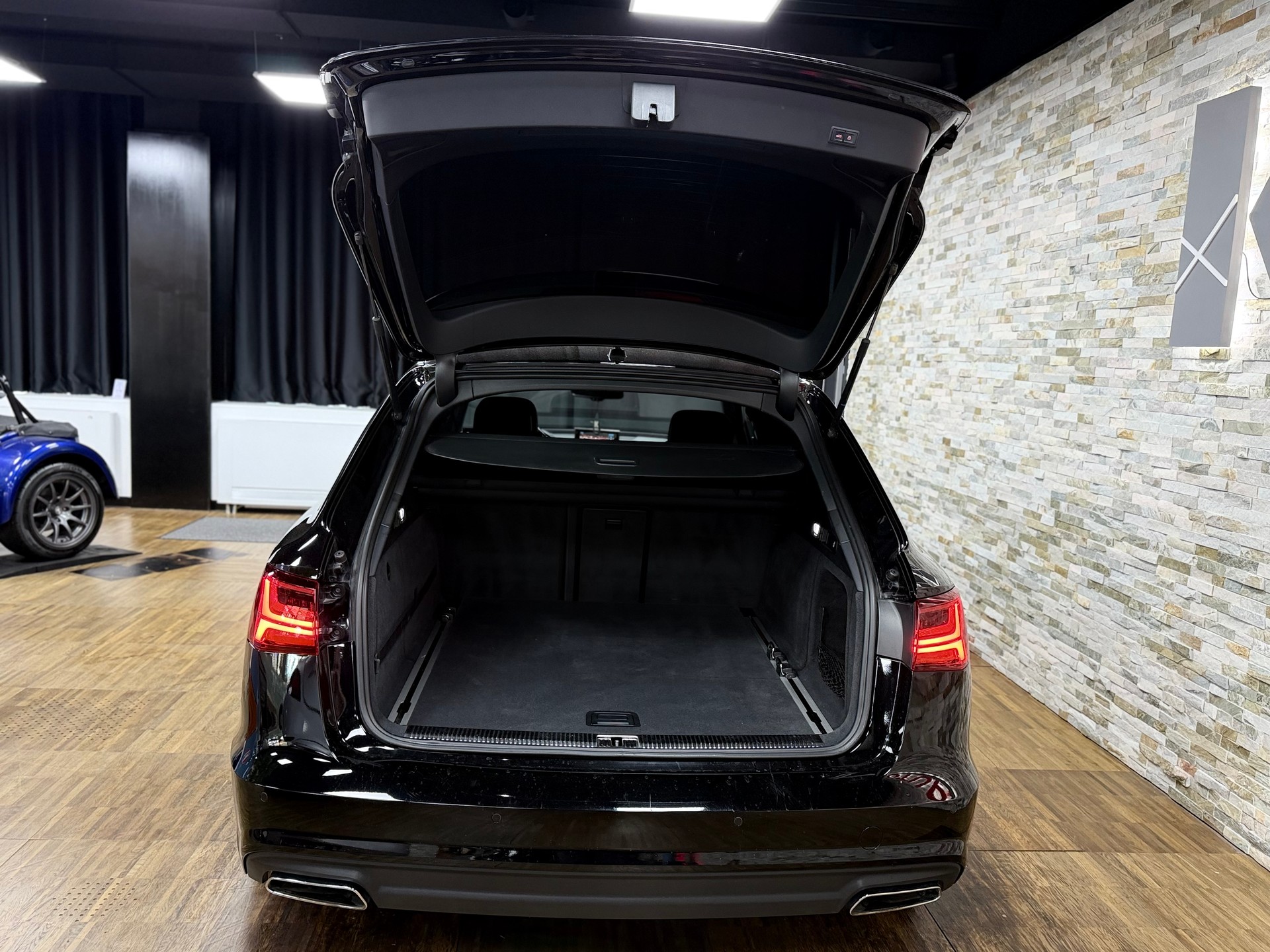AUDI A6 Avant 3.0 TDI V6 quattro S-tronic-image-28