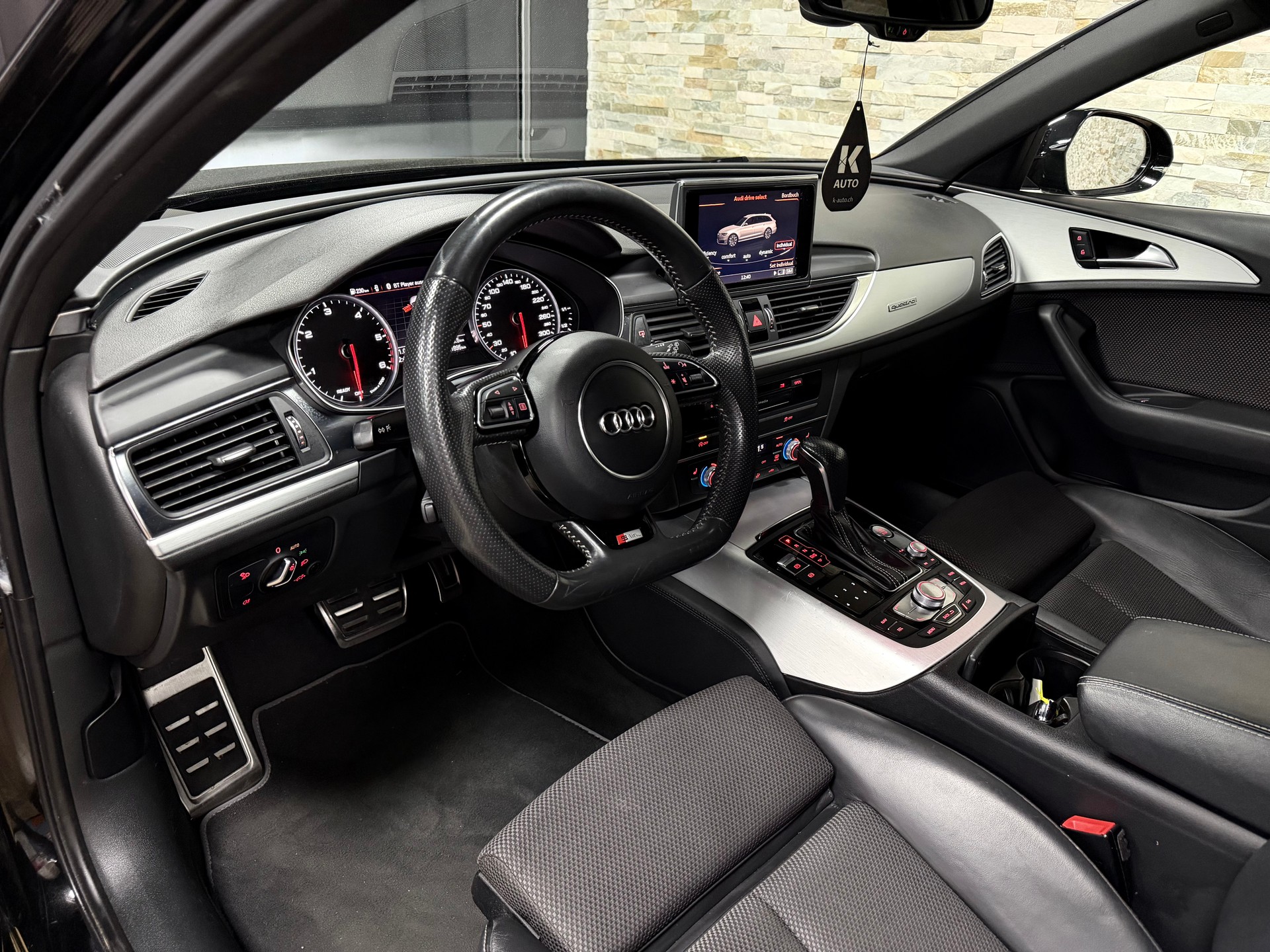 AUDI A6 Avant 3.0 TDI V6 quattro S-tronic-image-13