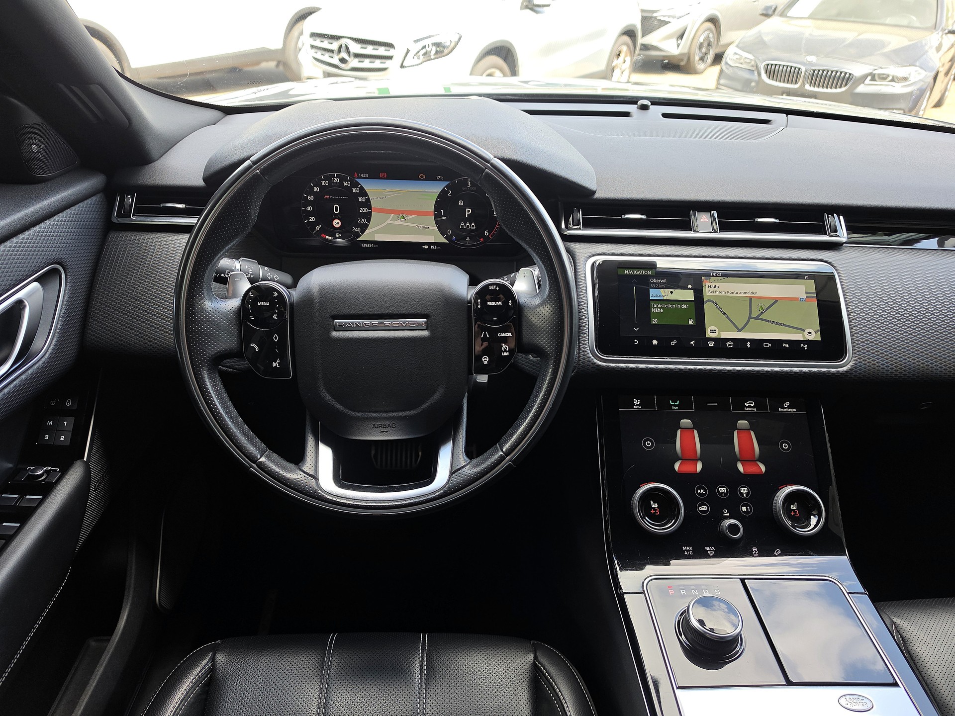 LAND ROVER Range Rover Velar 2.0 D 240 R-Dynamic SE-image-10