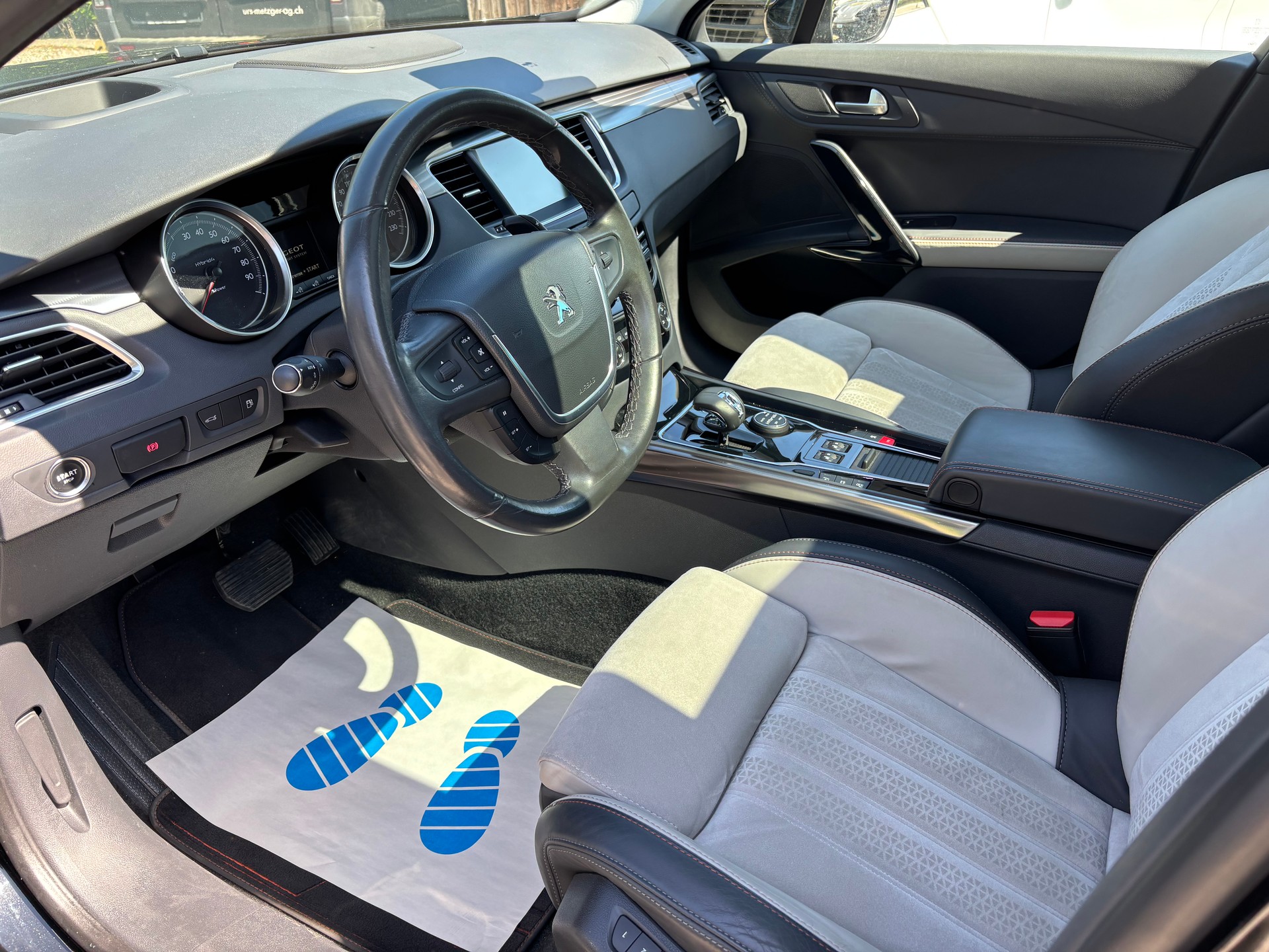 PEUGEOT 508 RXH 2.0 HDI Hybrid4 ETG6-image-6