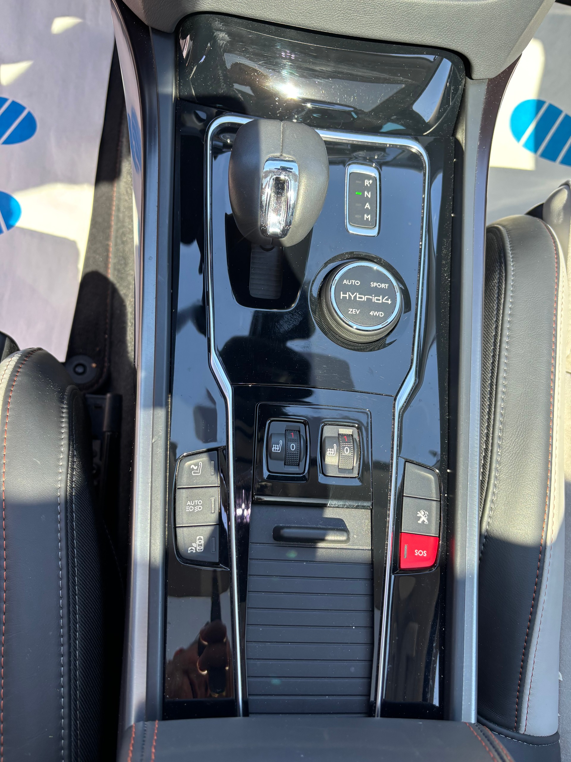 PEUGEOT 508 RXH 2.0 HDI Hybrid4 ETG6-image-12