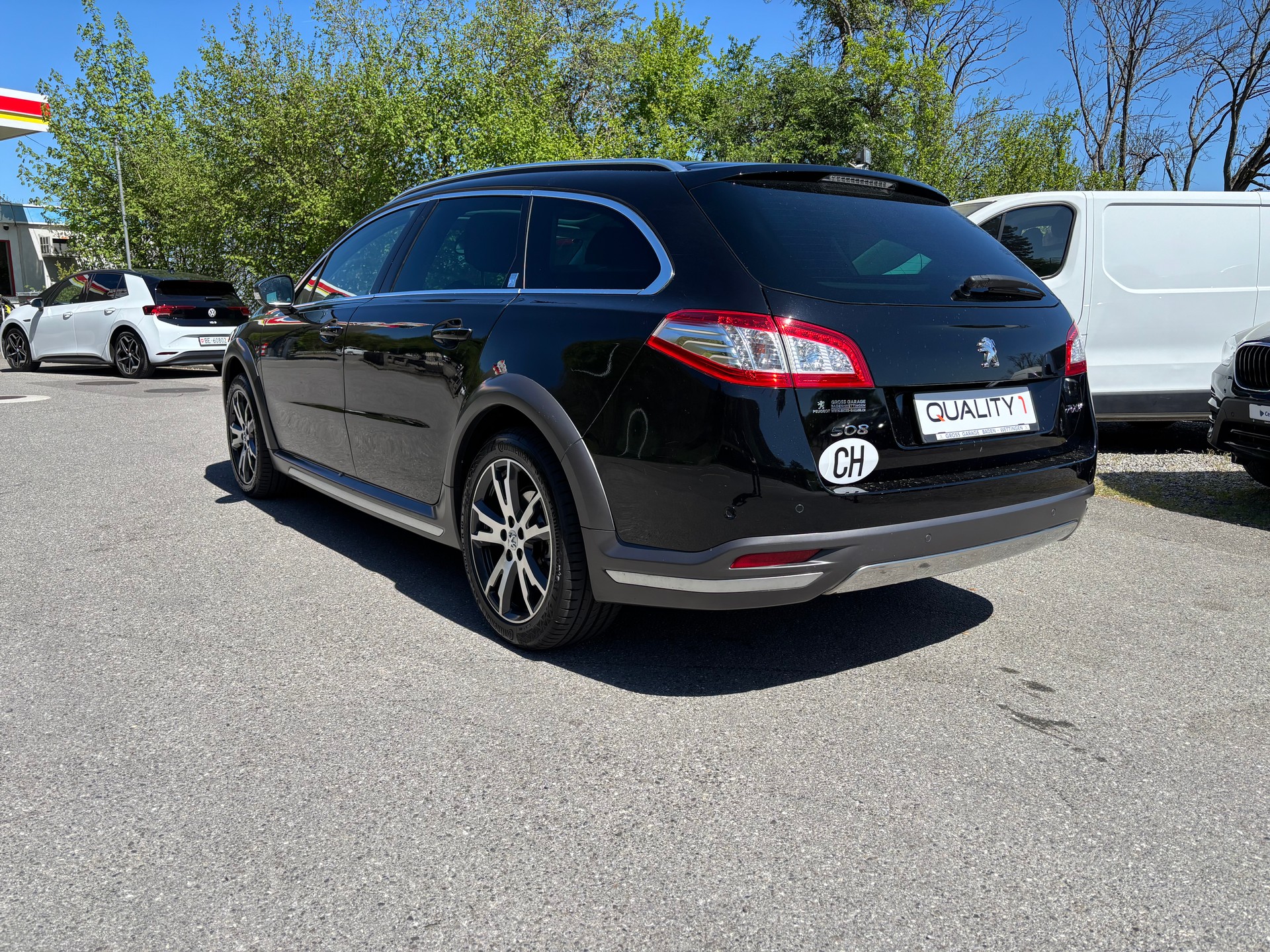 PEUGEOT 508 RXH 2.0 HDI Hybrid4 ETG6-image-3