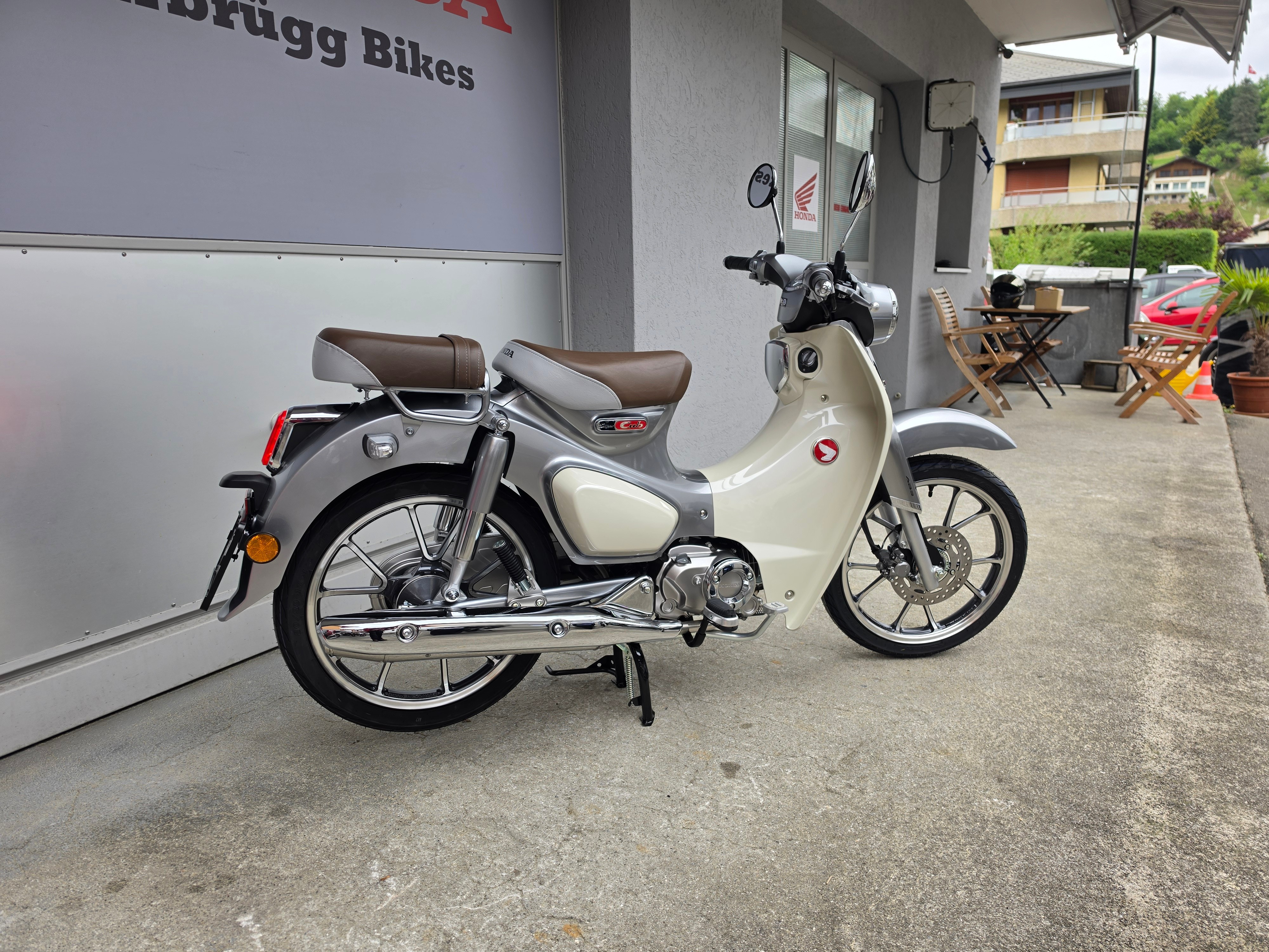 HONDA C 125 Super Cub Kaufen