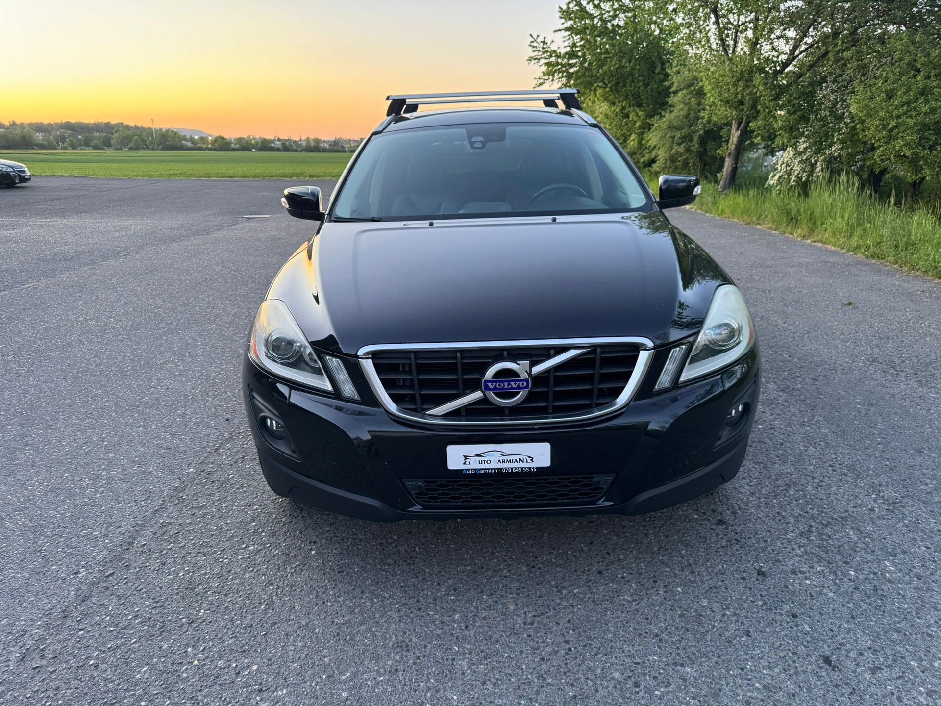 VOLVO XC60 D5 AWD Kinetic Geartronic-image-0