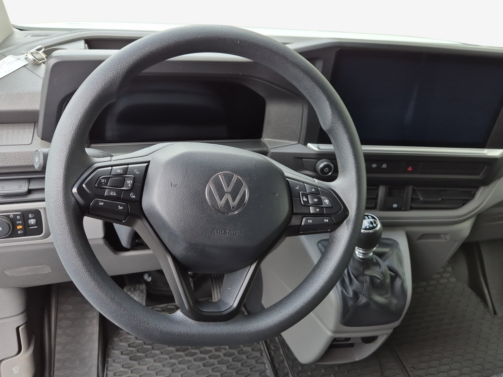 VW Transporter 2.0 TDI-image-9