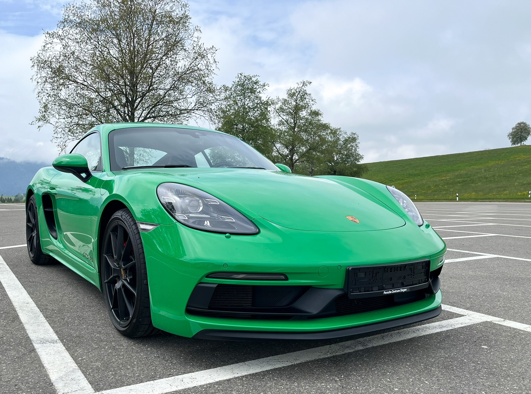 PORSCHE Cayman 4.0 GTS-image-0