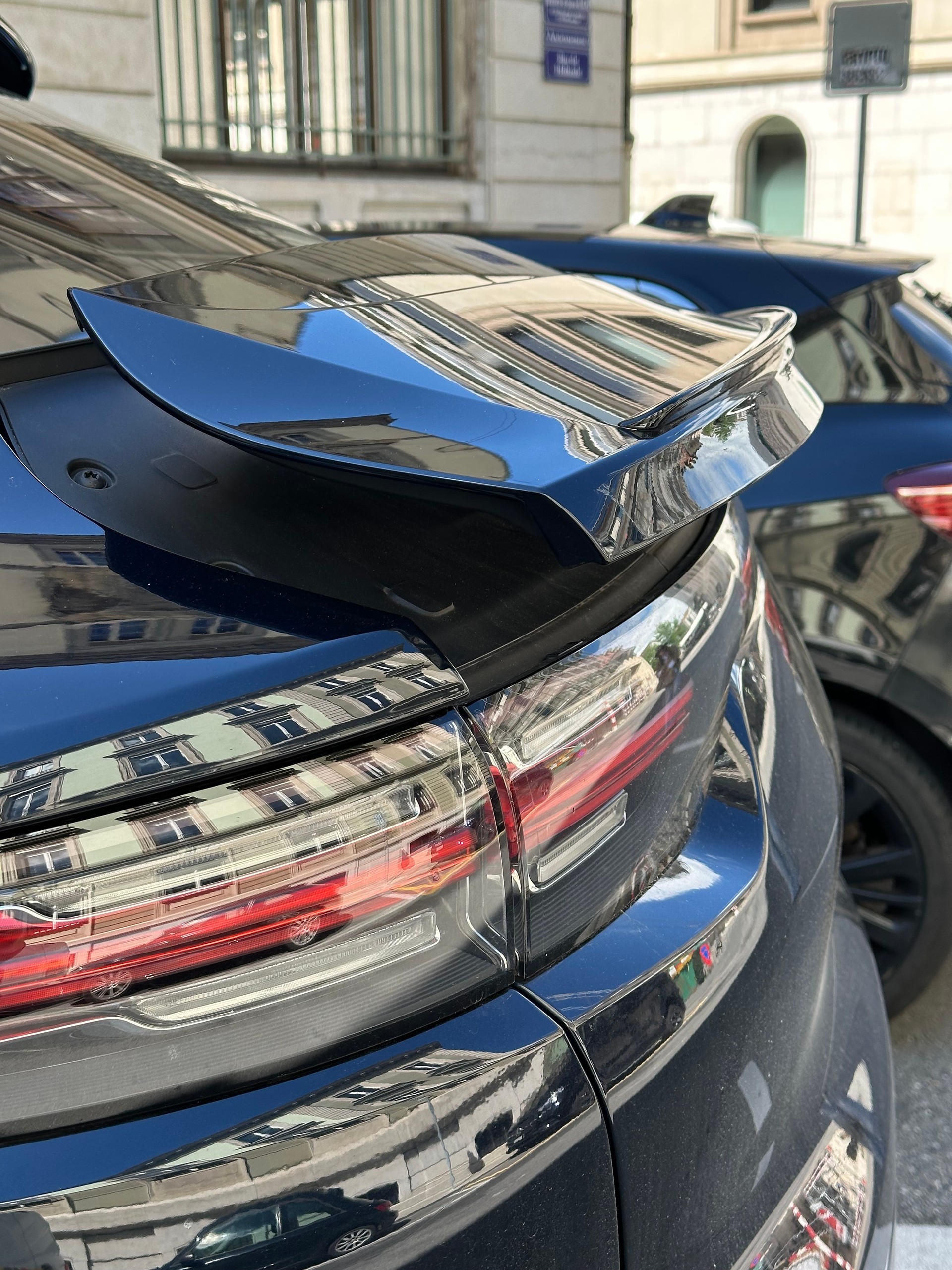 PORSCHE 3.0 V6 E-Hybrid Coupé Platinum Edition (MY22)-image-5