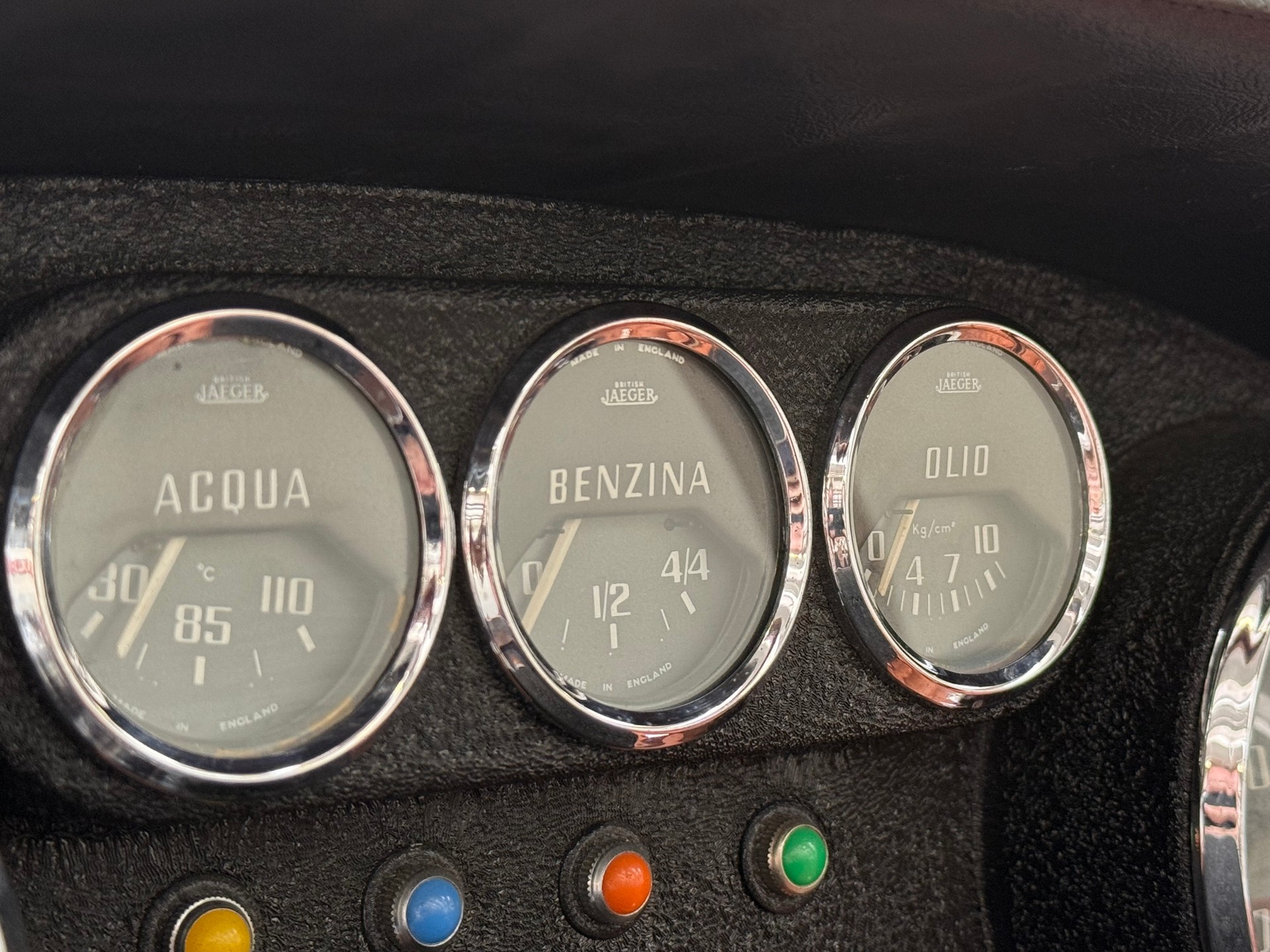 MASERATI 3500 GT Vignale Spyder-image-13