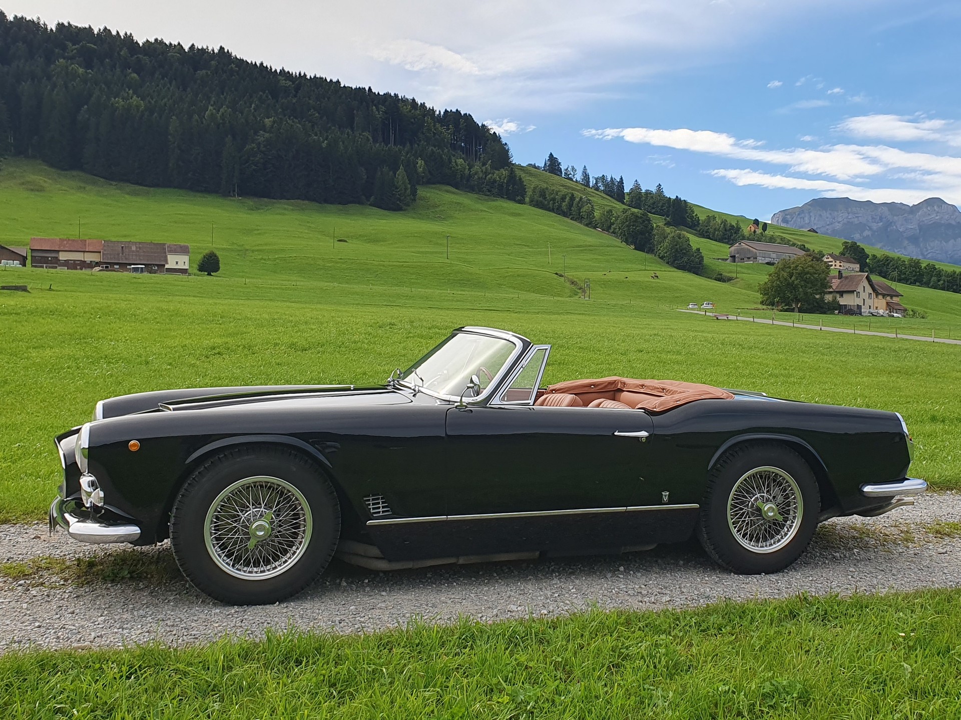 MASERATI 3500 GT Vignale Spyder-image-18