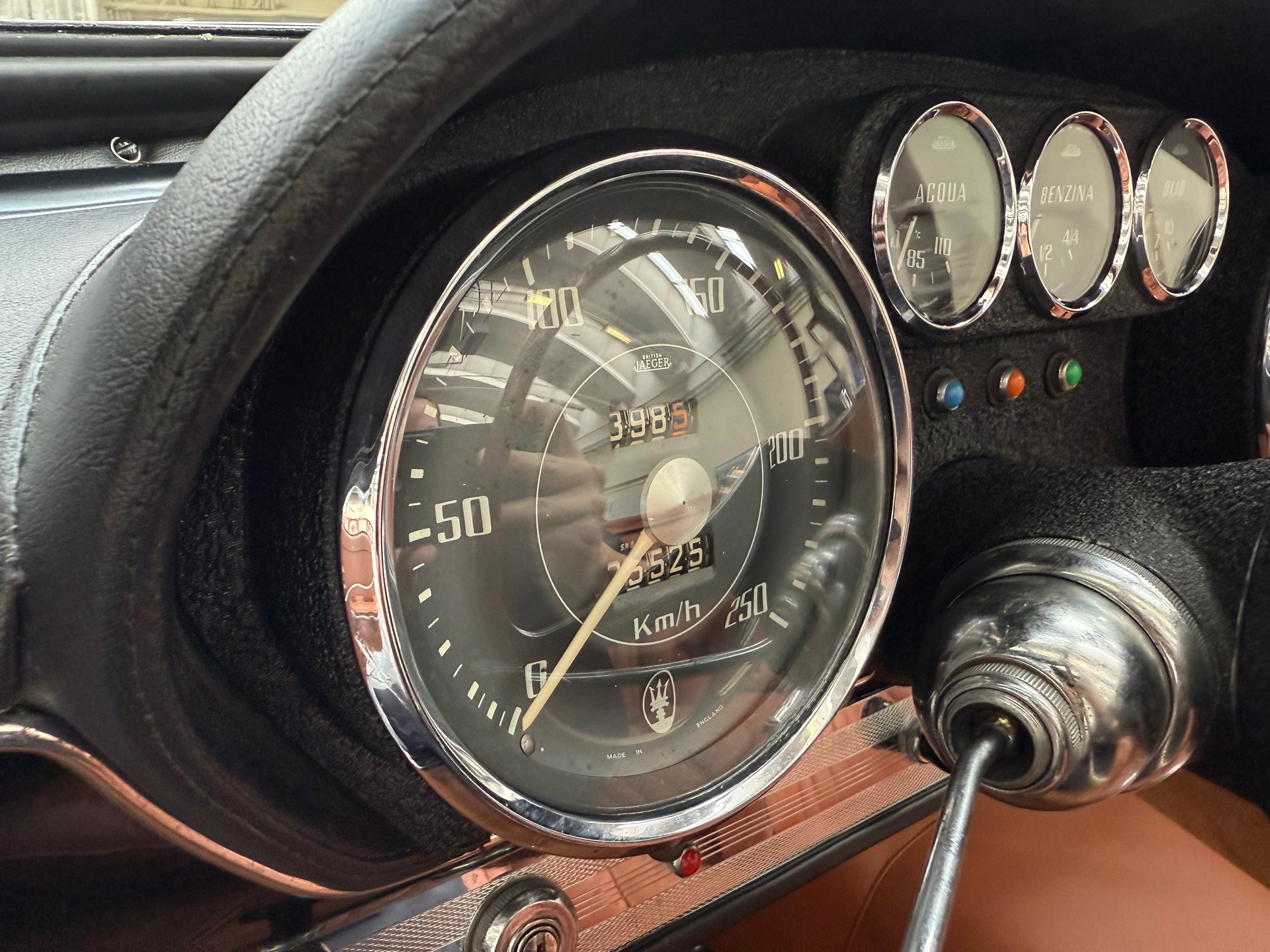 MASERATI 3500 GT Vignale Spyder-image-30