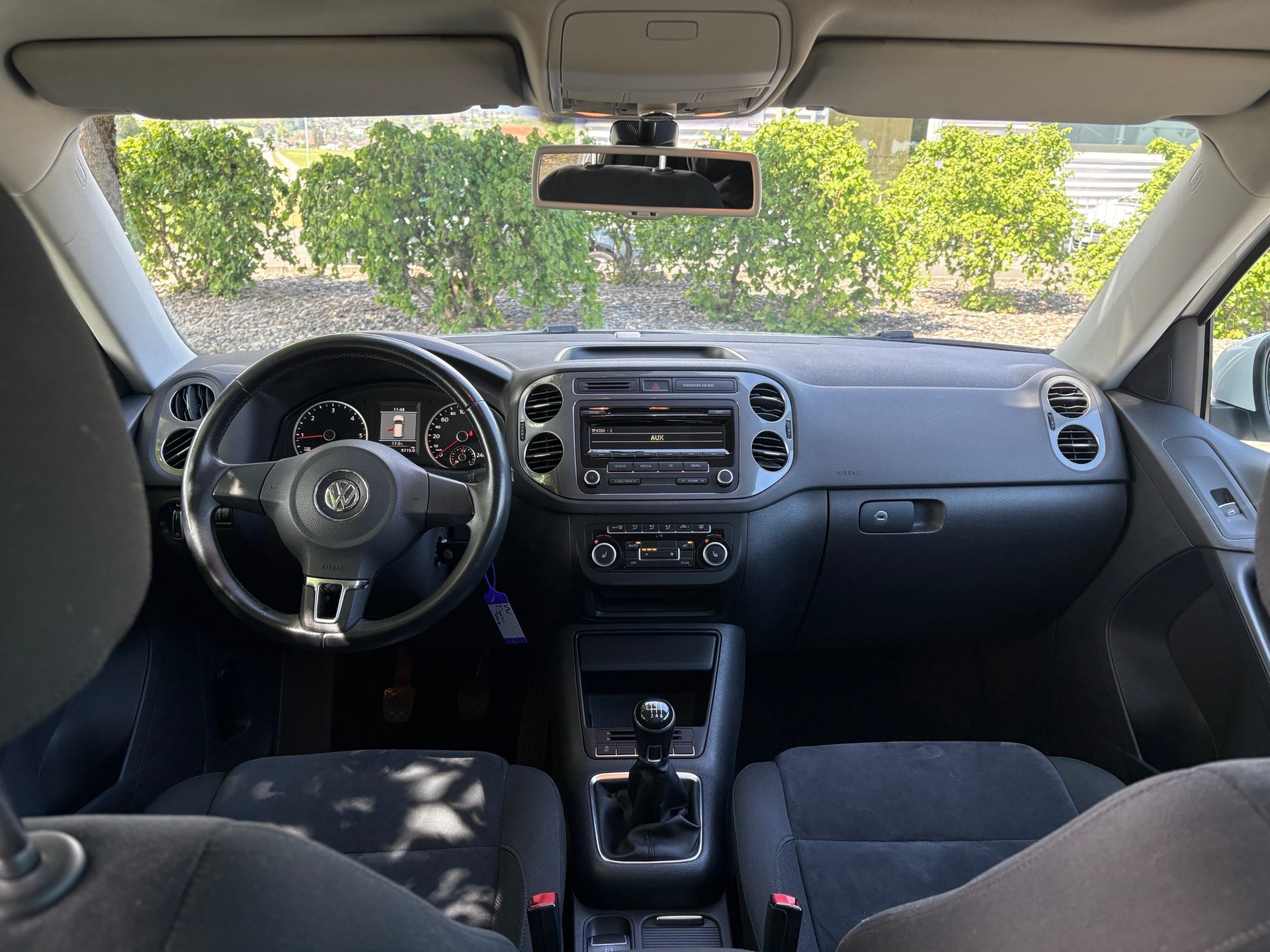 VW Tiguan 2.0 TDI Sport&Style 4Motion-image-4