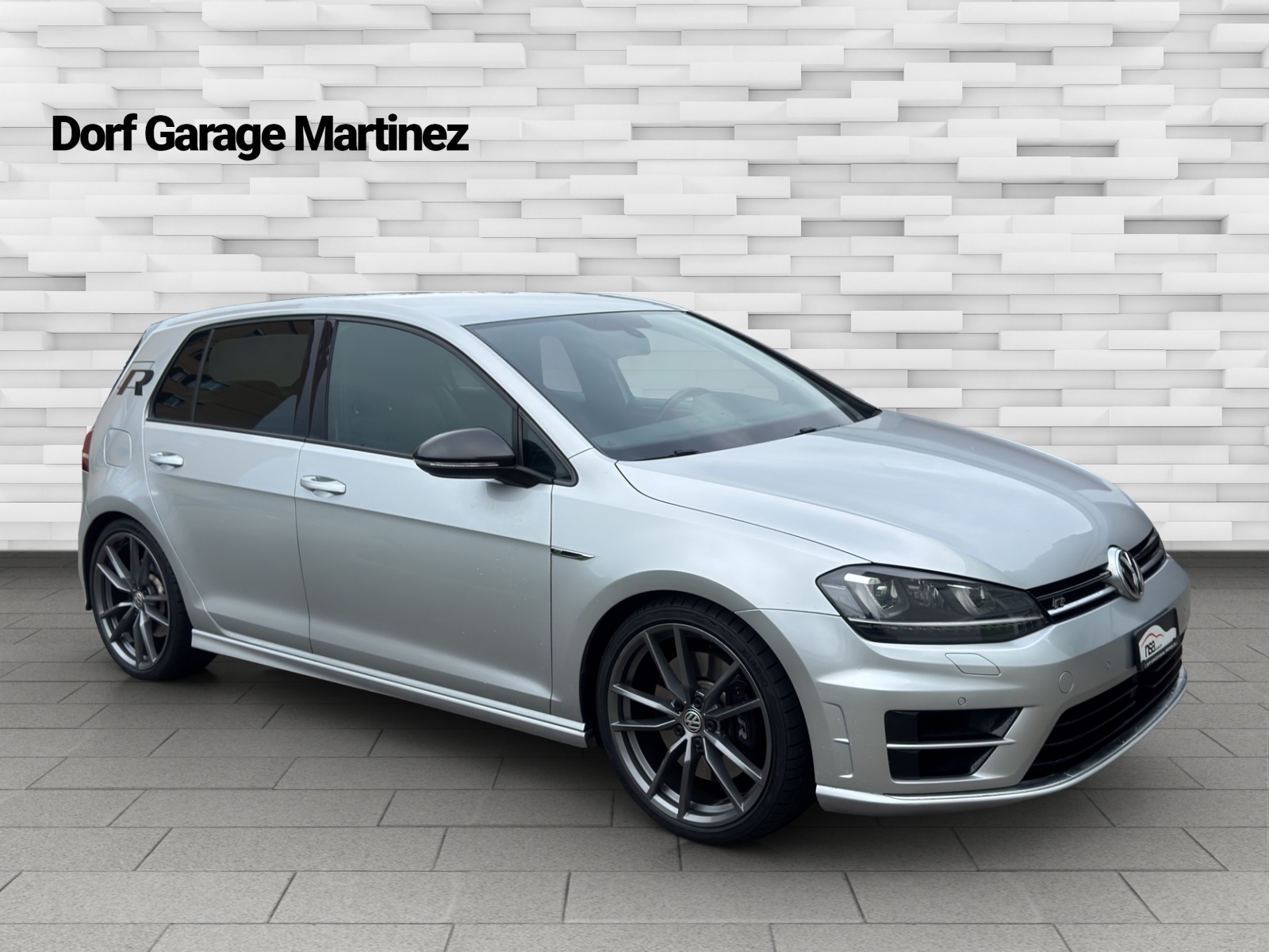 VW Golf 2.0 TSI R 4Motion DSG-image-3