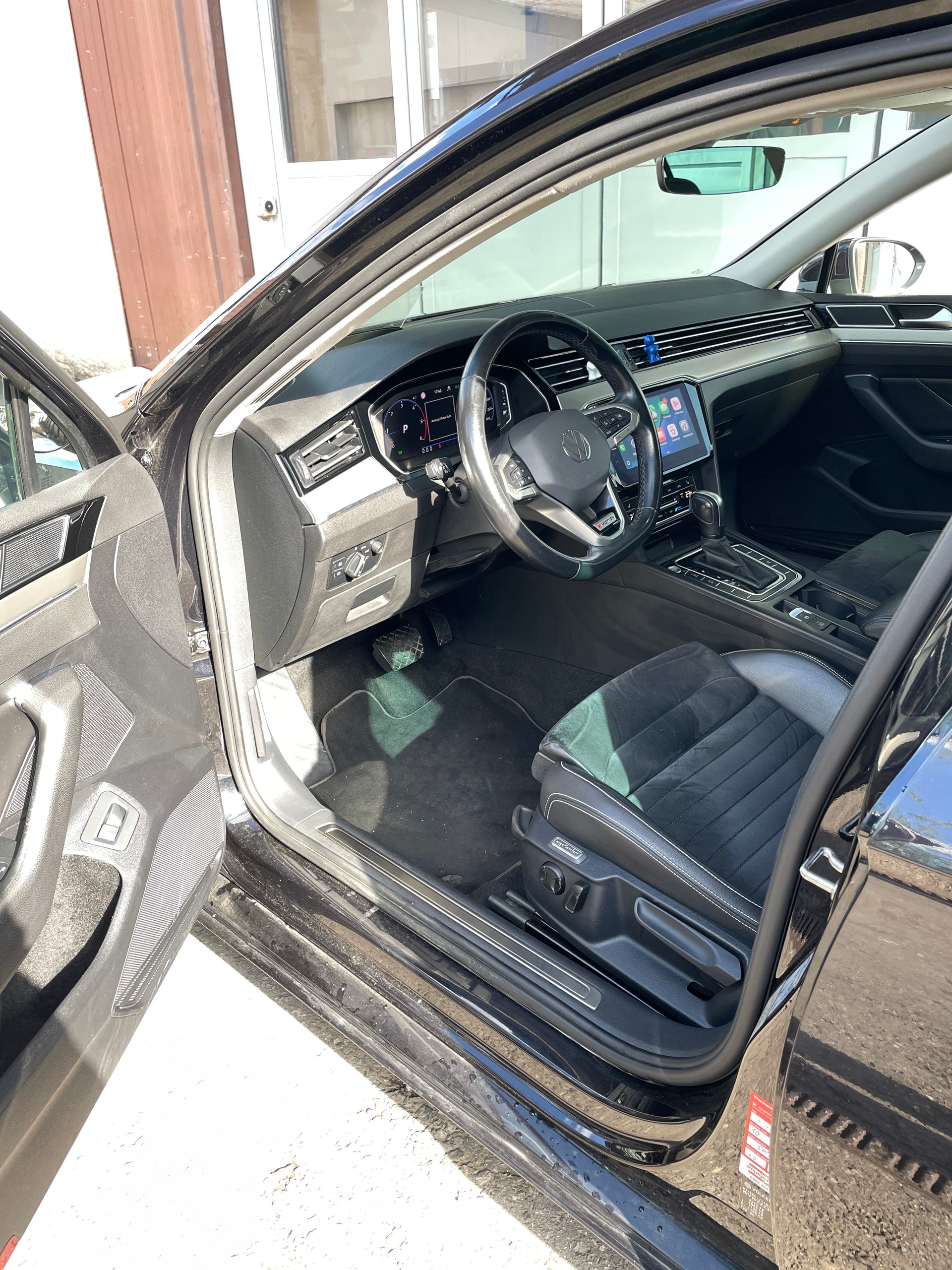 VW 2.0 TDI 200 Business DSG 4m-image-7