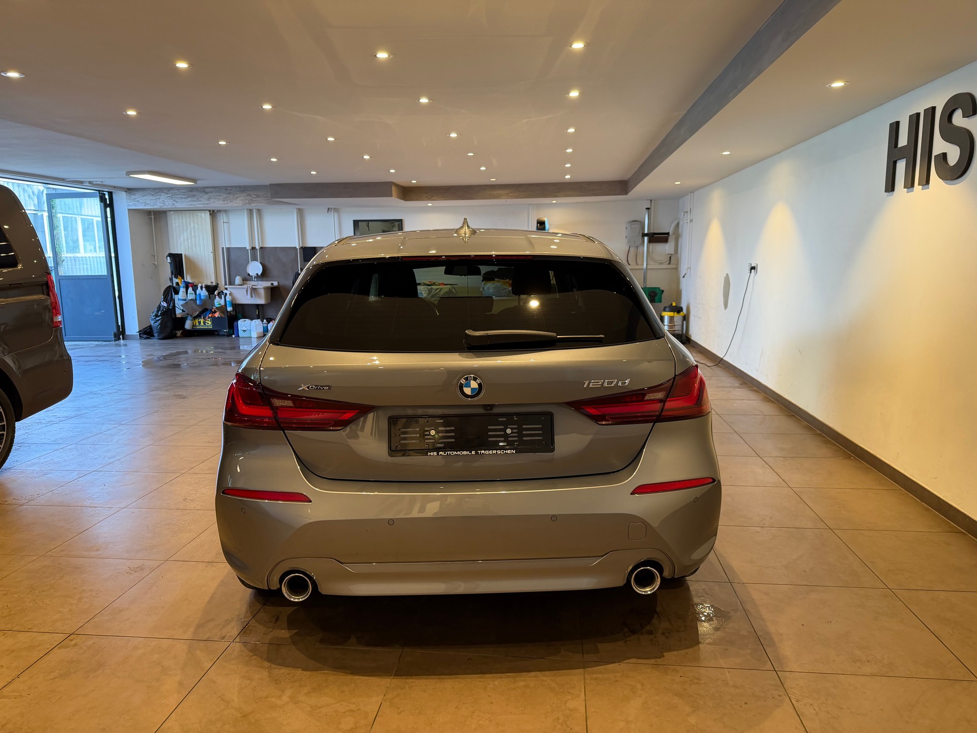 BMW 120d xDrive M-Sport-image-4