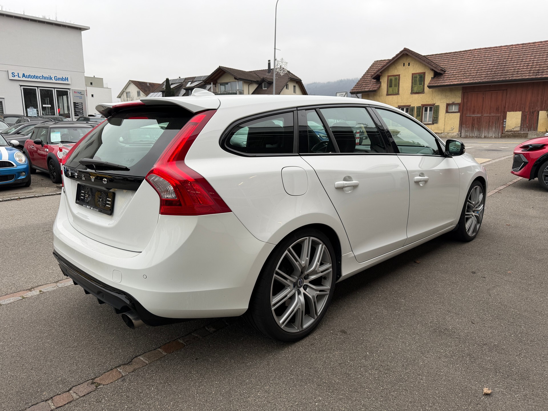 VOLVO V60 2.0 T6 Polestar AWD-showroom-element-3