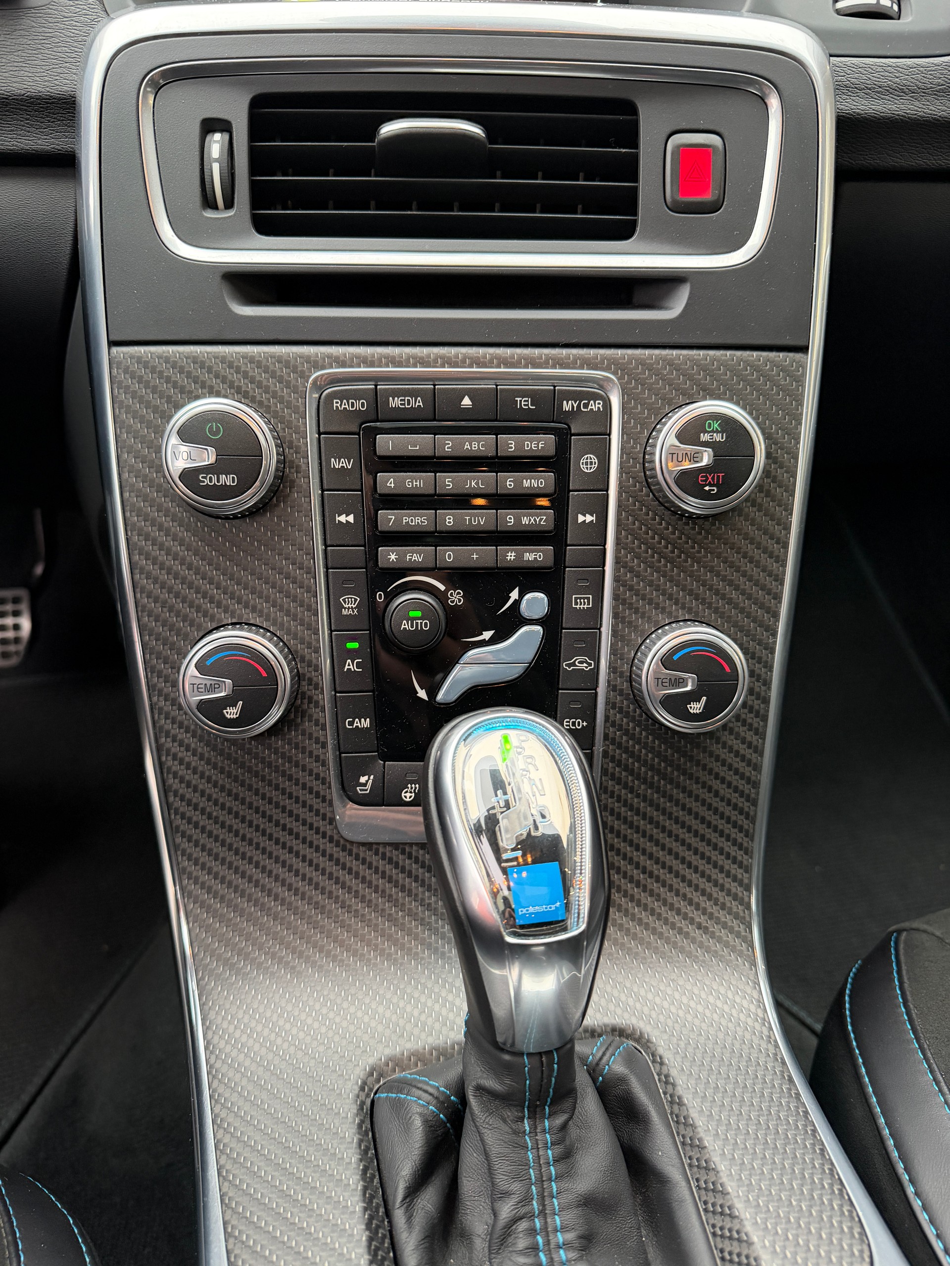 VOLVO V60 2.0 T6 Polestar AWD-image-8