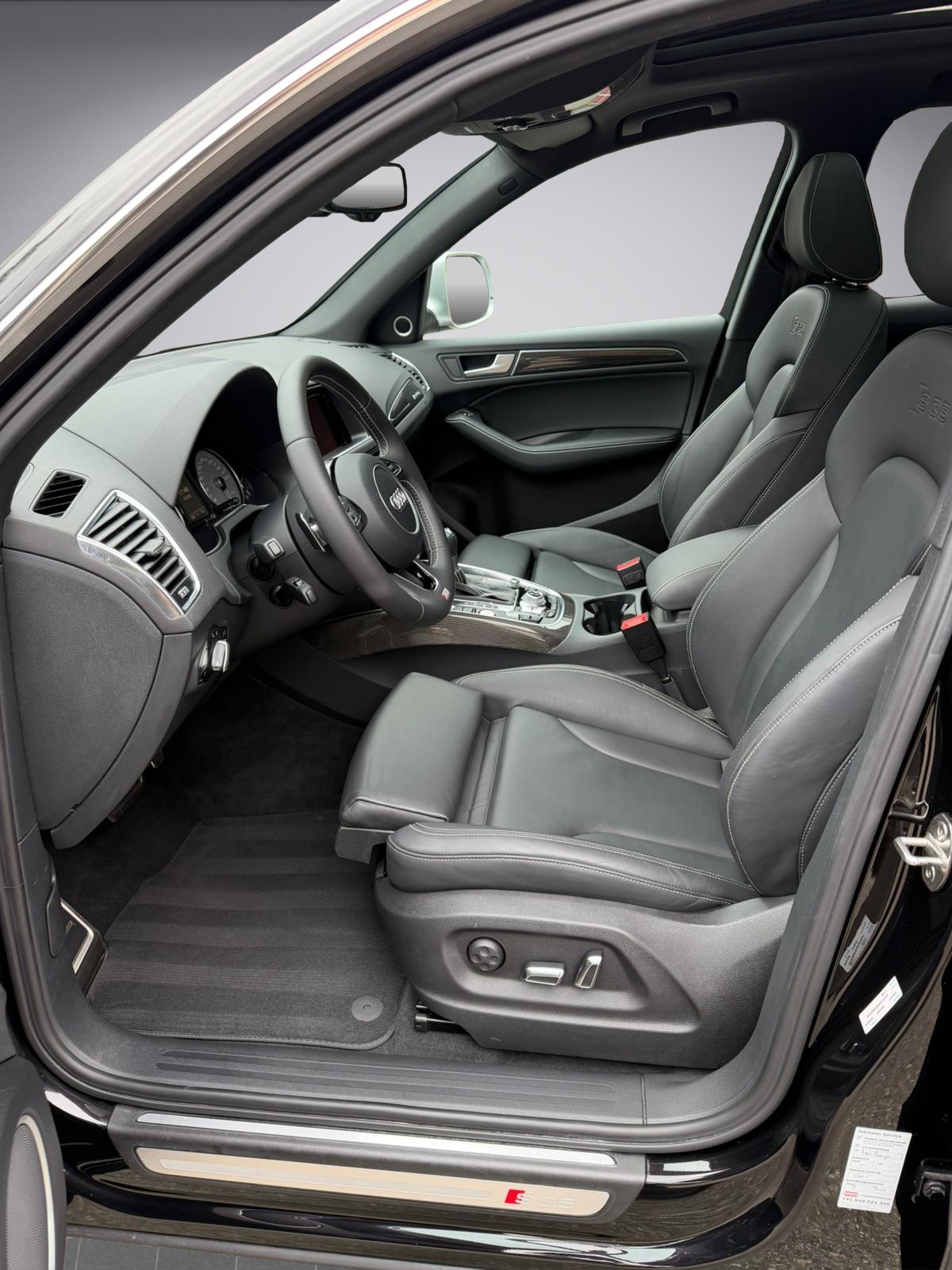 AUDI SQ5 3.0 TDI quattro tiptronic-image-9