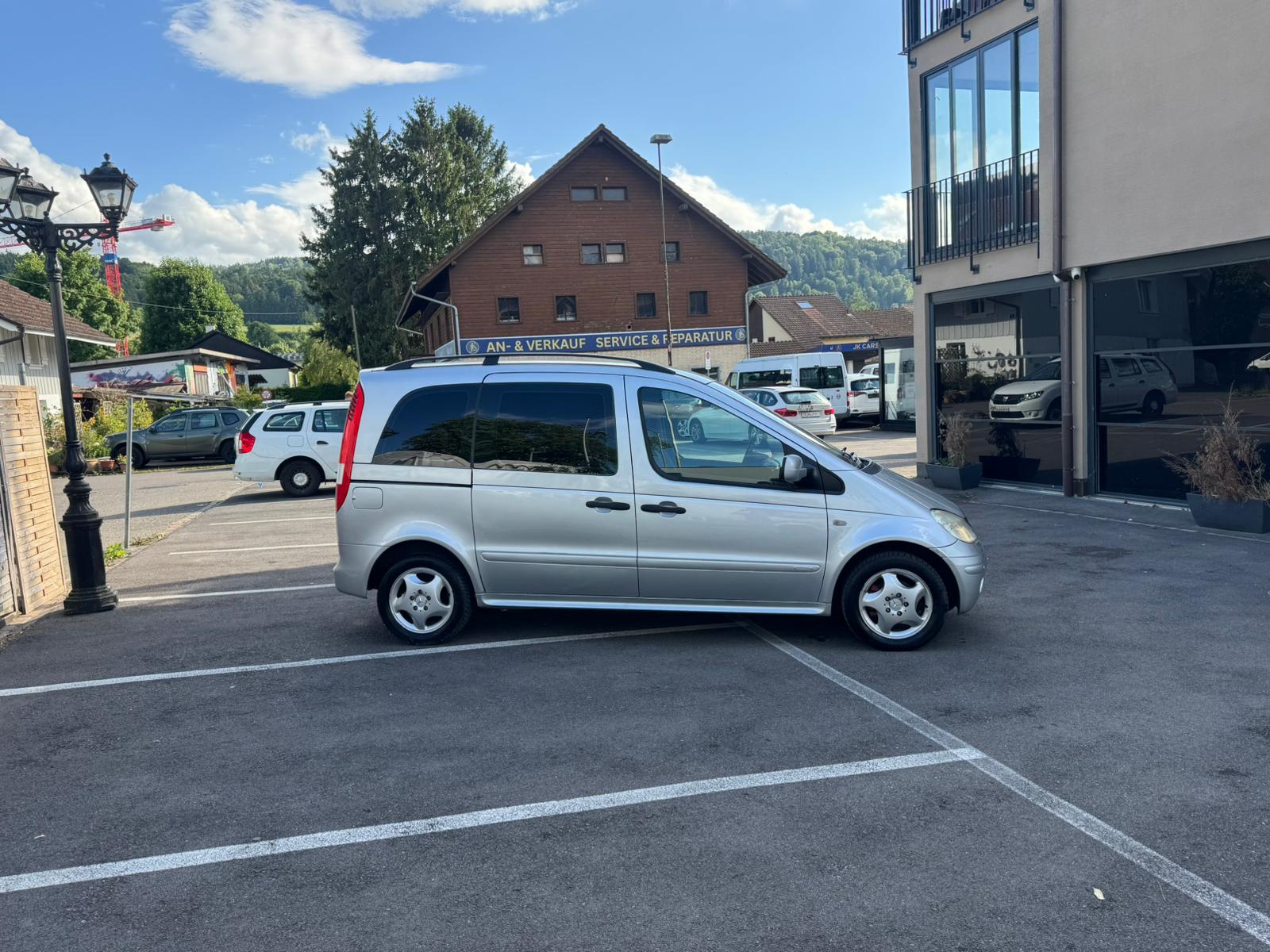 MERCEDES-BENZ Vaneo 1.9i Family-image-4