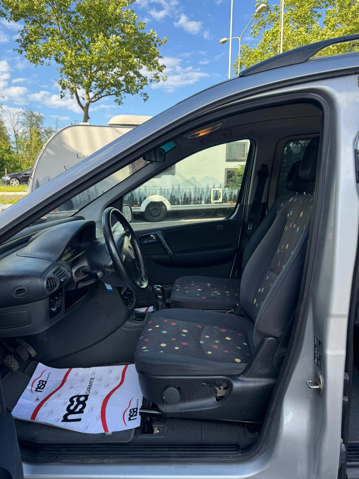 MERCEDES-BENZ Vaneo 1.9i Family-image-8