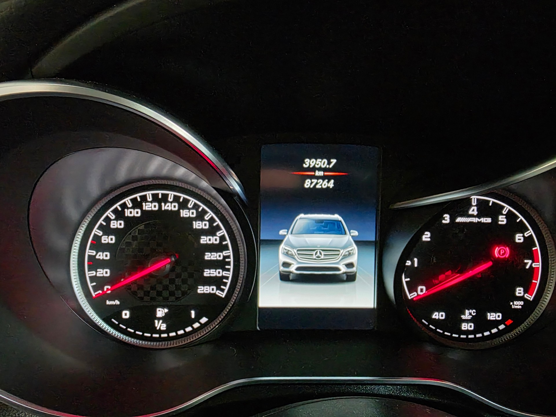 MERCEDES-BENZ GLC 43 AMG 4Matic 9G-Tronic-image-10