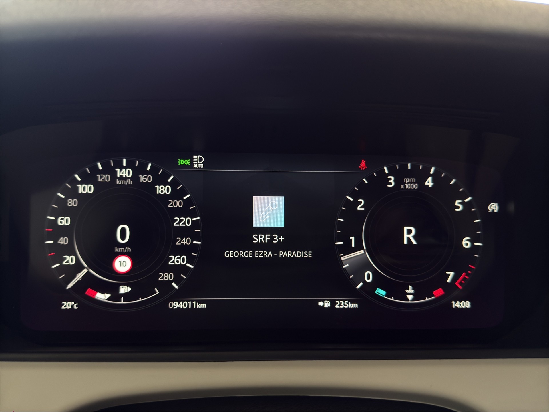 LAND ROVER Range Rover Velar 2.0 T SE-image-8