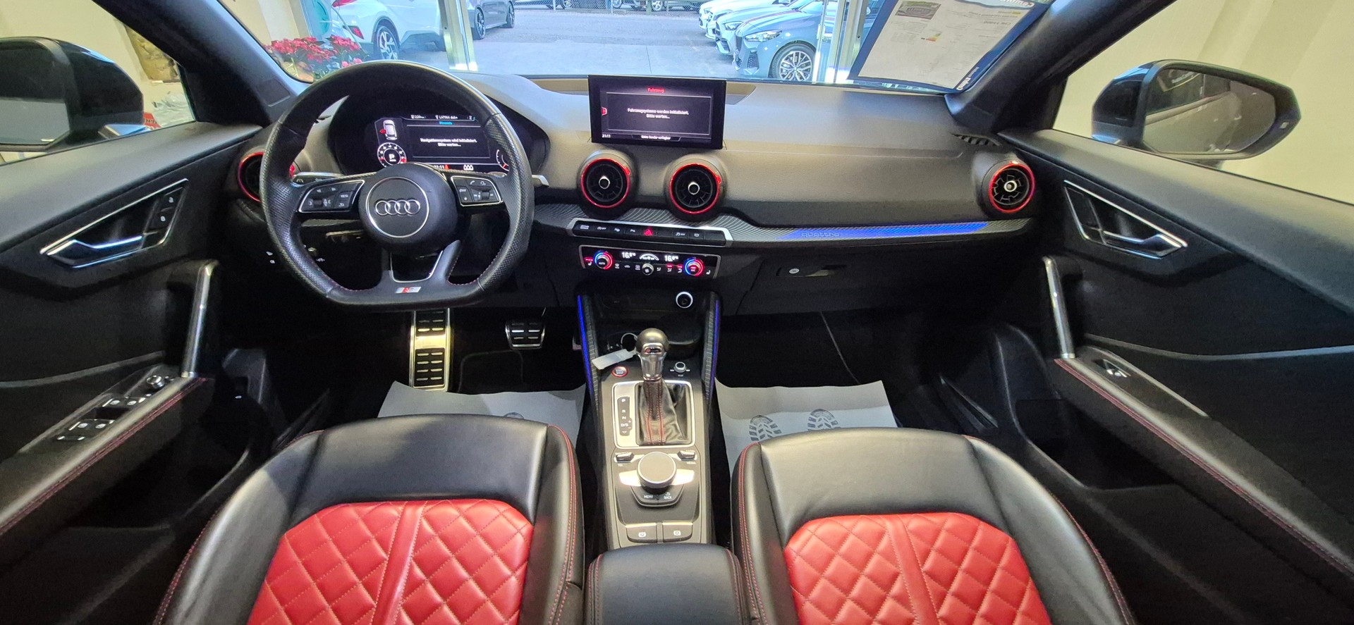 AUDI SQ2 TFSI quattro S-tronic-image-12