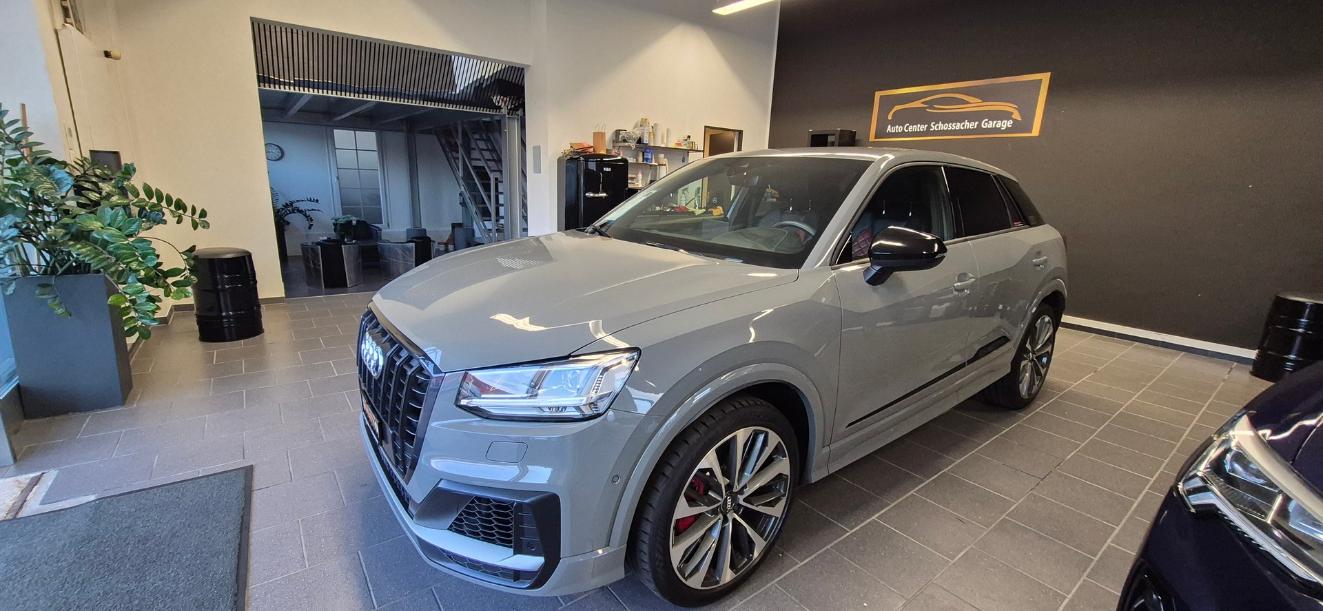 AUDI SQ2 TFSI quattro S-tronic-showroom-element-1