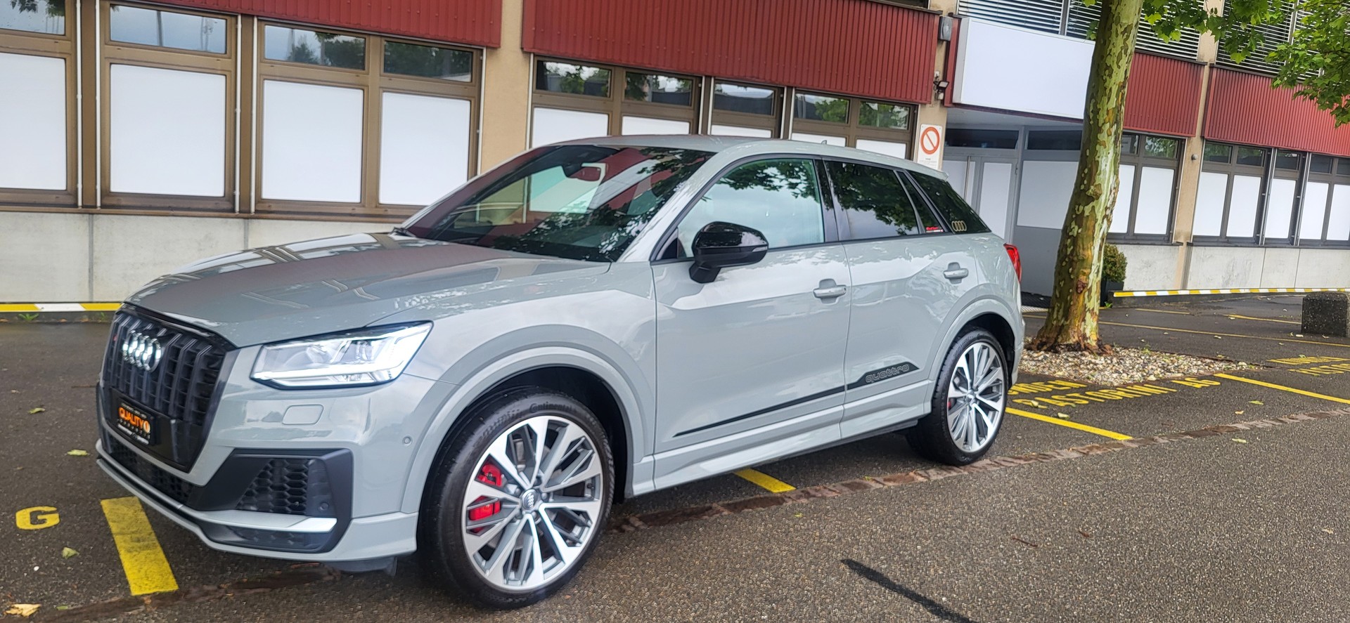AUDI SQ2 TFSI quattro S-tronic-image-1