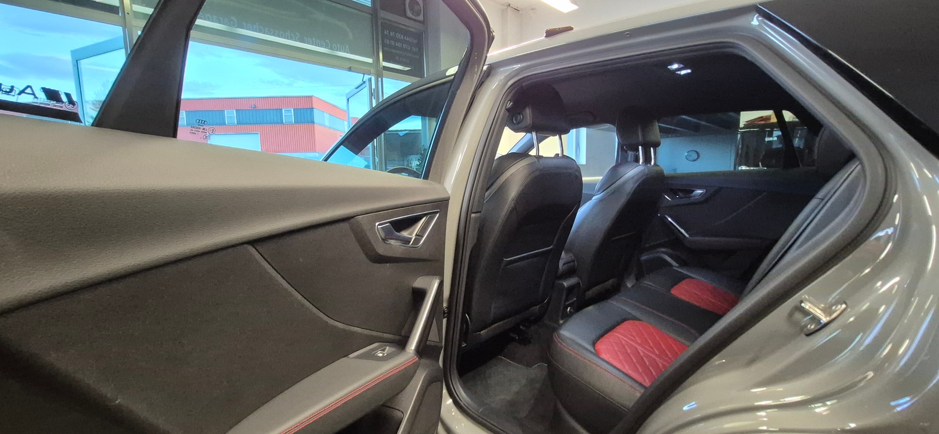 AUDI SQ2 TFSI quattro S-tronic-image-6