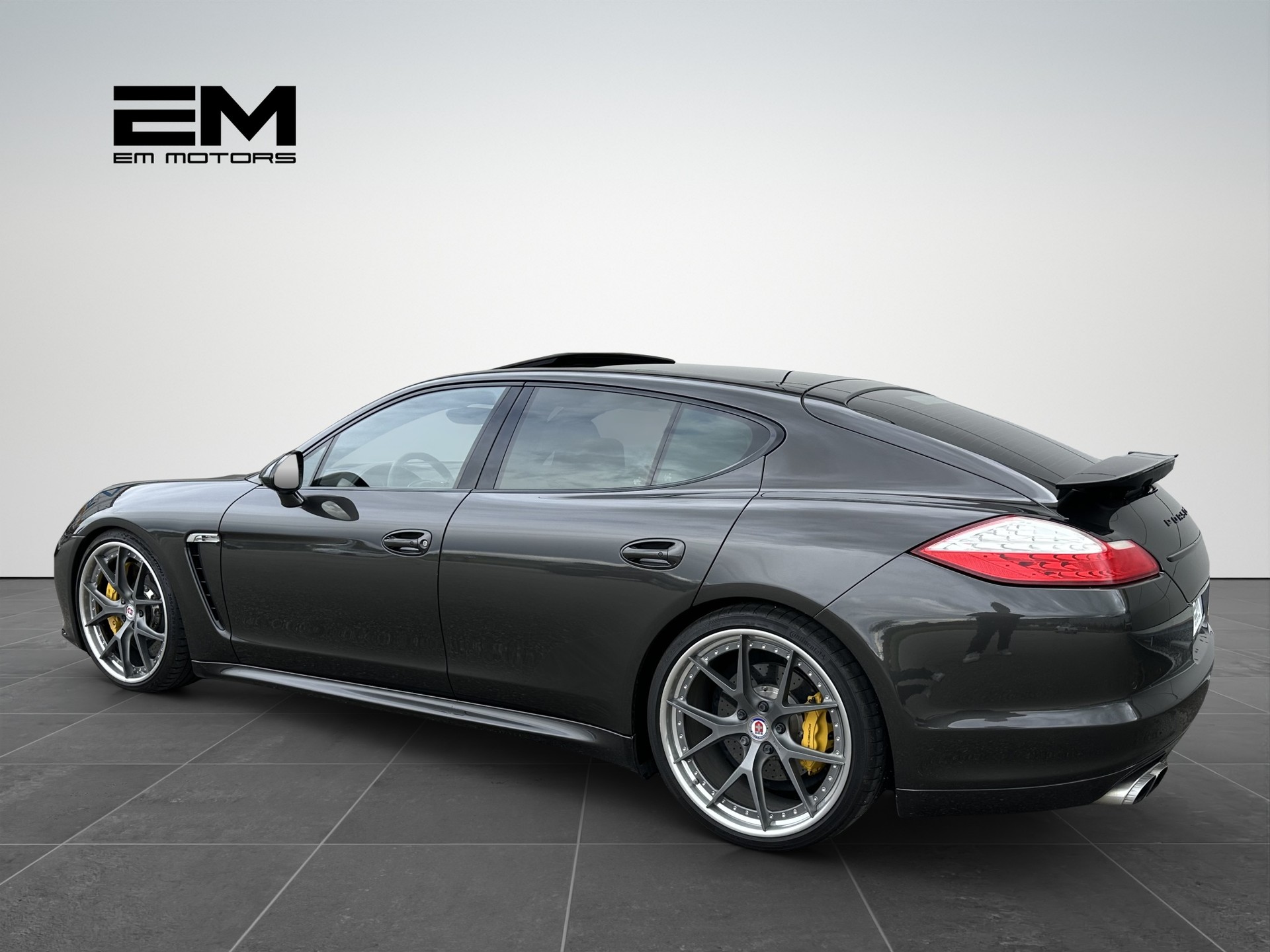 PORSCHE Panamera Turbo S 4.8 PDK-image-3