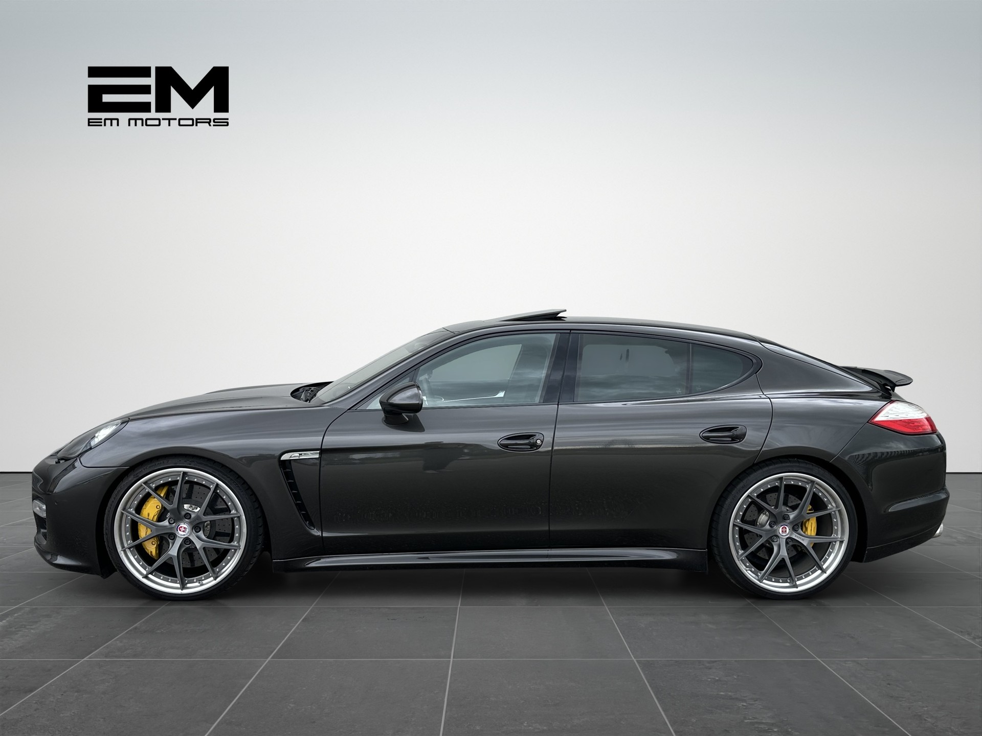PORSCHE Panamera Turbo S 4.8 PDK-image-2