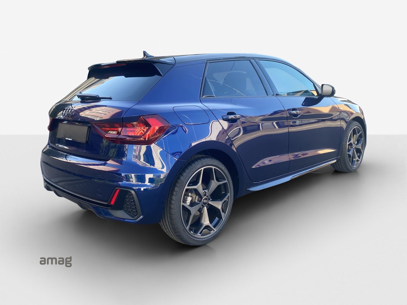 AUDI A1 Sportback 30 TFSI S Line Attraction S-tronic-image-4
