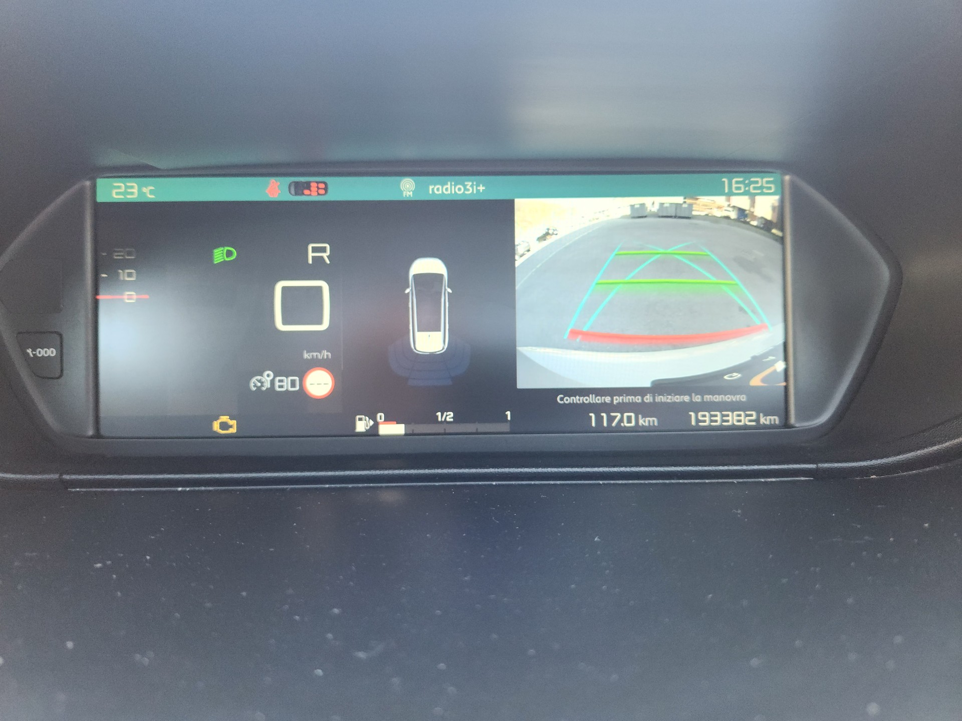 CITROEN Grand C4 Picasso 1.6i 16V THP Shine EAT6-image-15