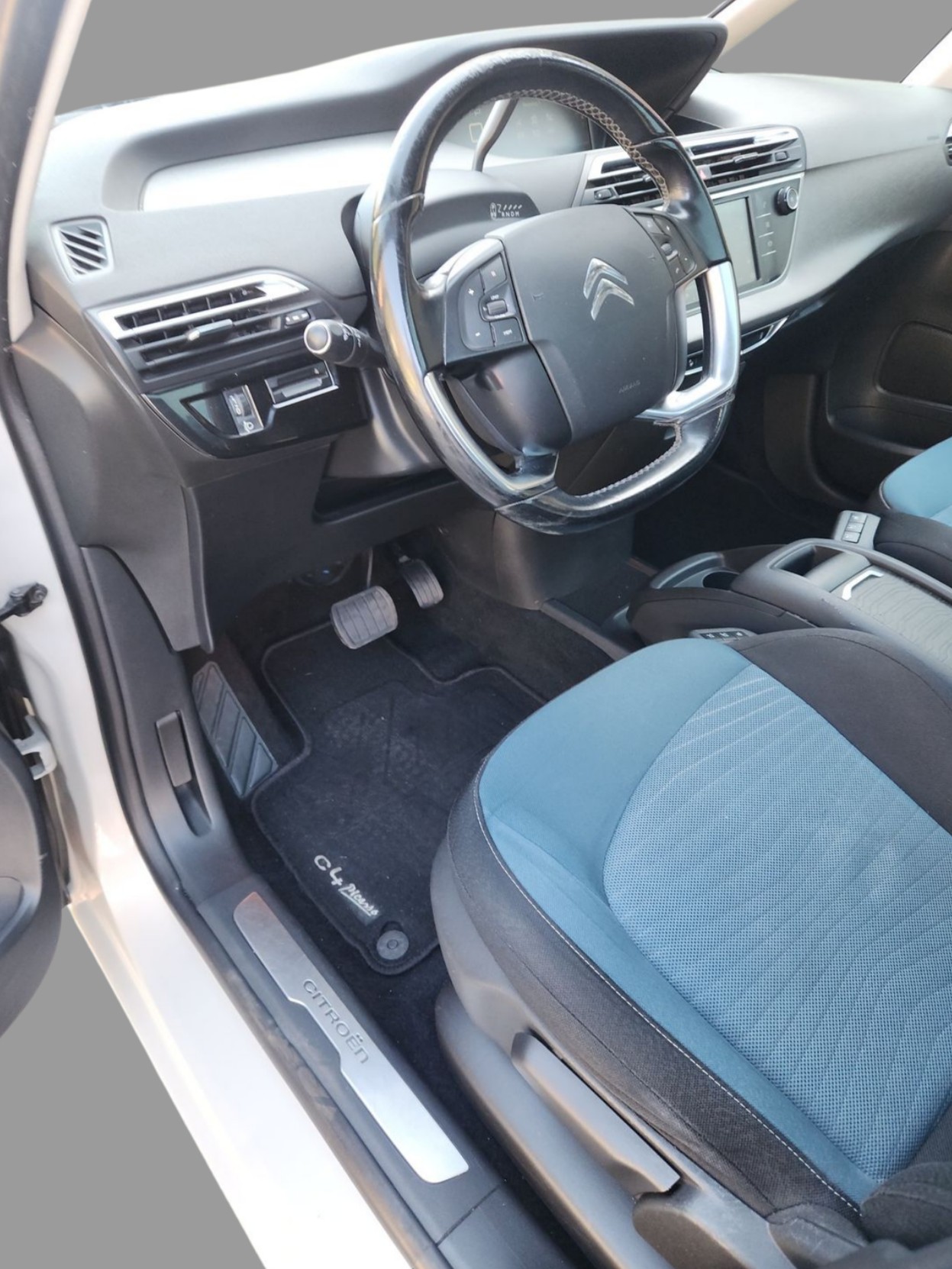 CITROEN Grand C4 Picasso 1.6i 16V THP Shine EAT6-image-10