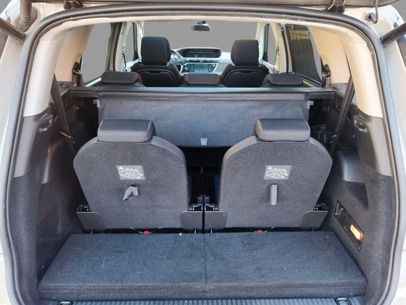 CITROEN Grand C4 Picasso 1.6i 16V THP Shine EAT6-image-13