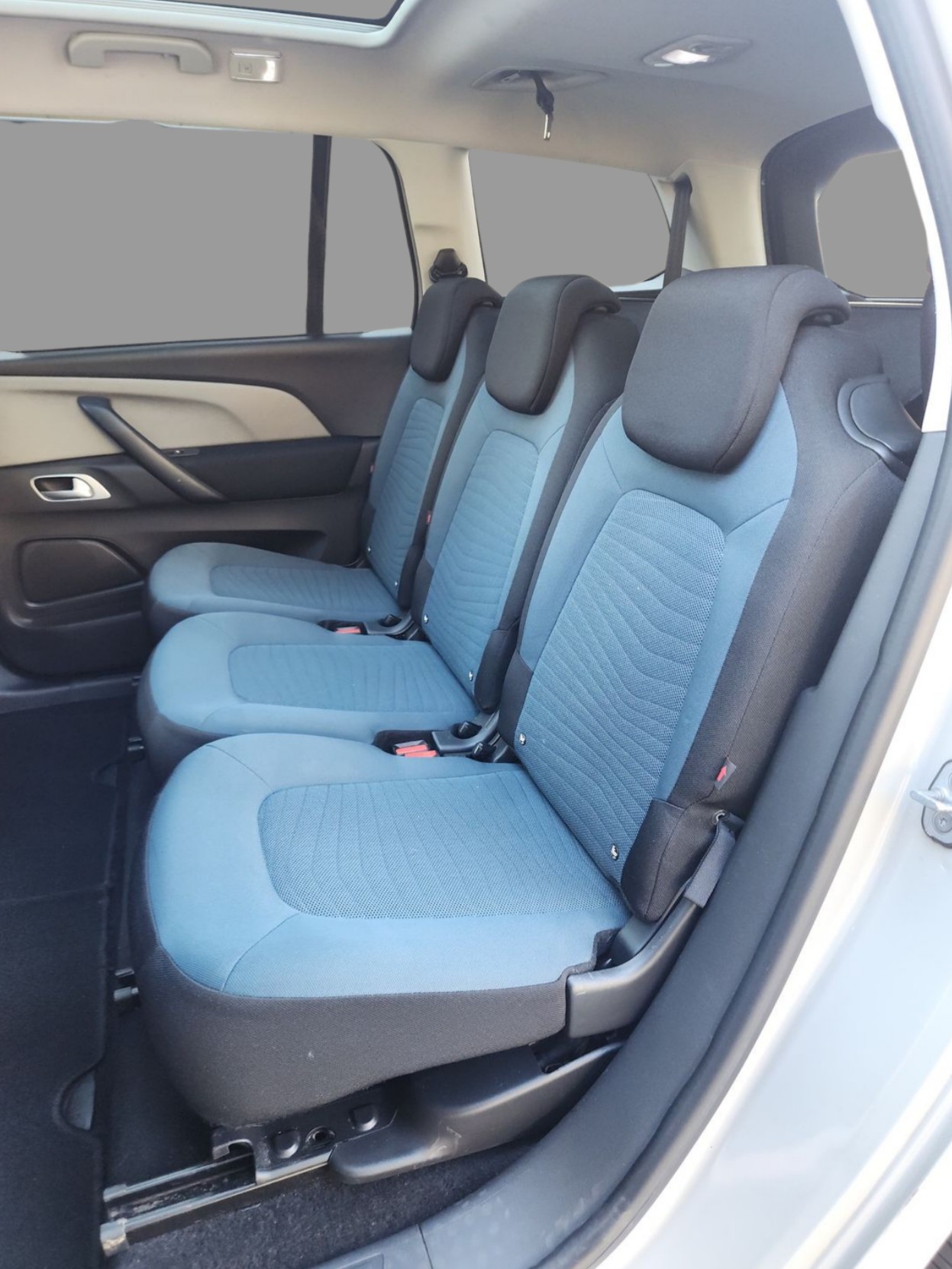 CITROEN Grand C4 Picasso 1.6i 16V THP Shine EAT6-image-11