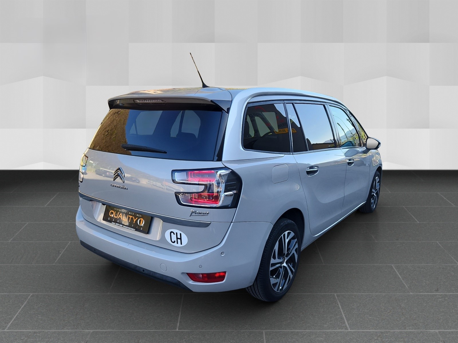 CITROEN Grand C4 Picasso 1.6i 16V THP Shine EAT6-image-3