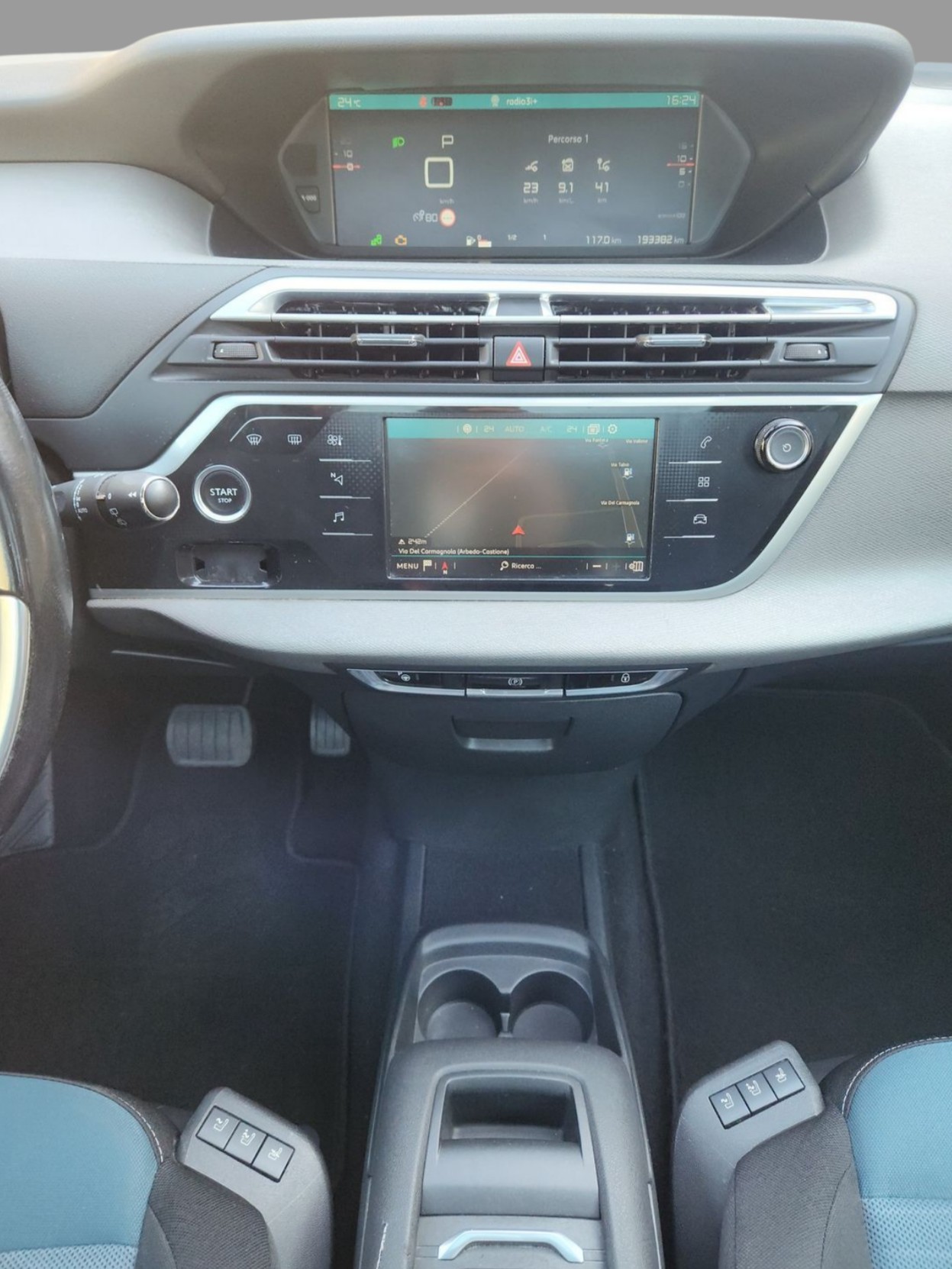 CITROEN Grand C4 Picasso 1.6i 16V THP Shine EAT6-image-9
