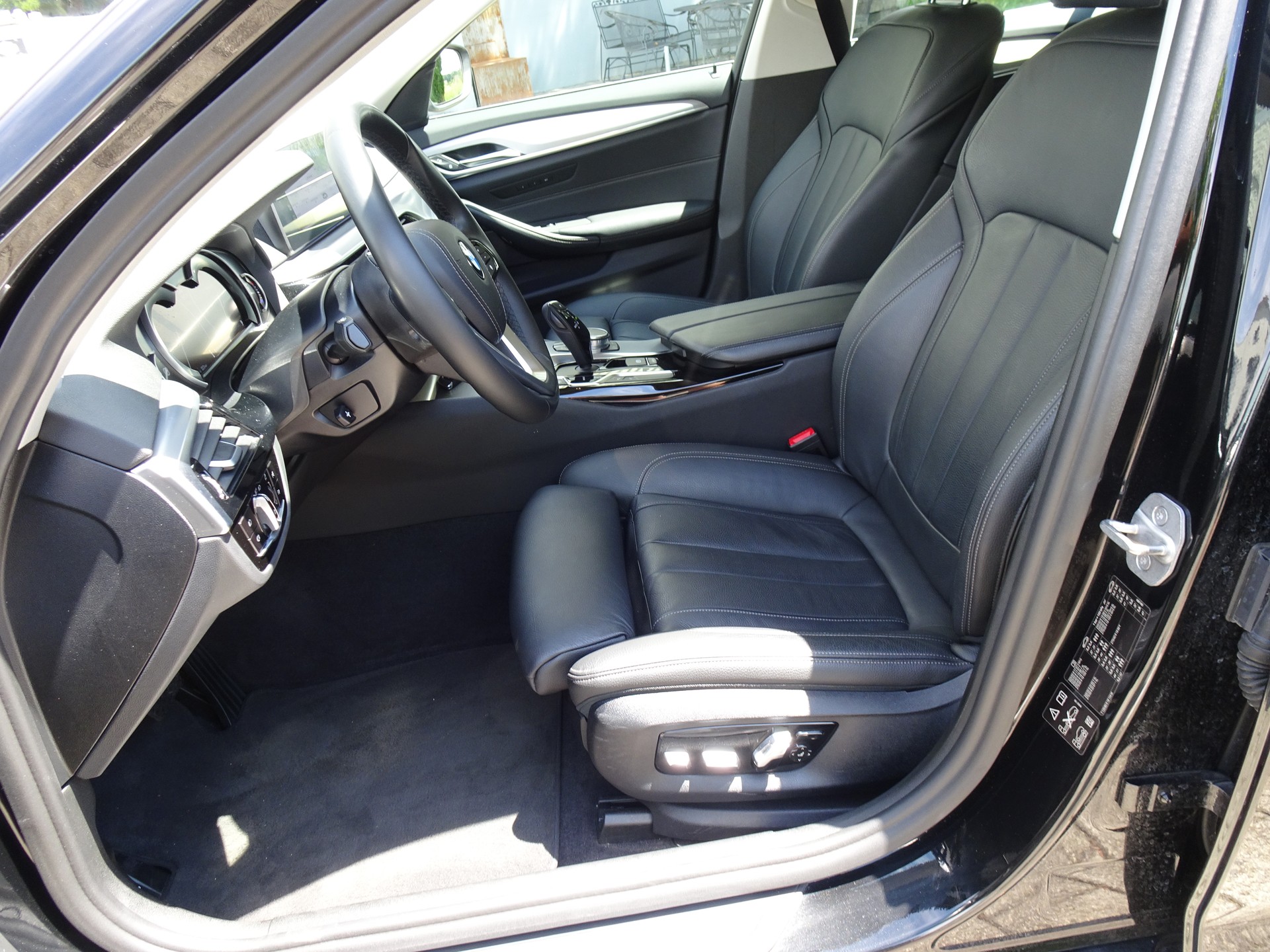 BMW 520d xDrive Touring Steptronic-image-6