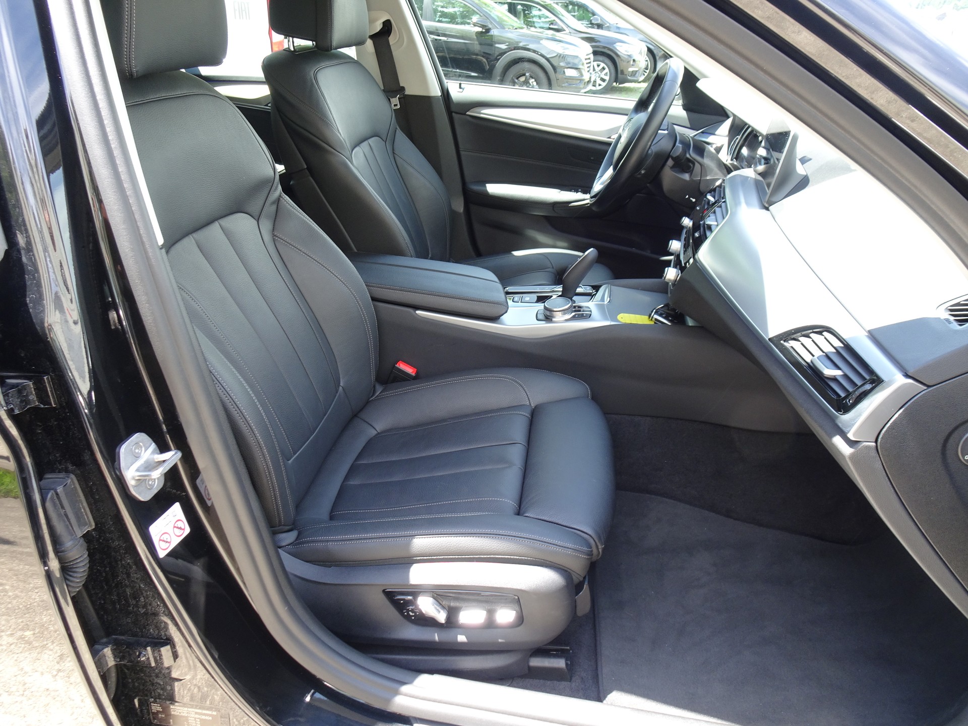 BMW 520d xDrive Touring Steptronic-image-7
