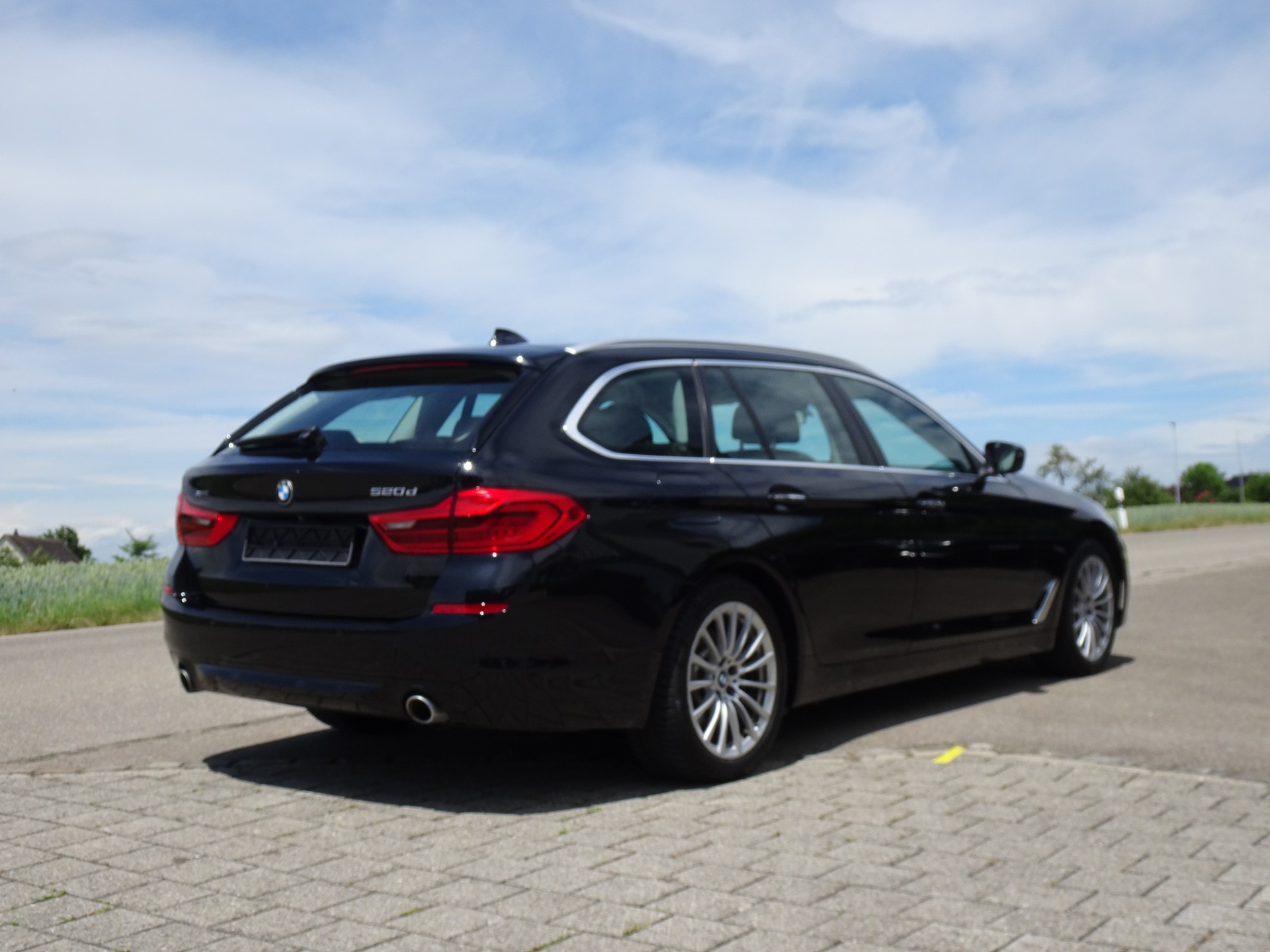 BMW 520d xDrive Touring Steptronic-image-3